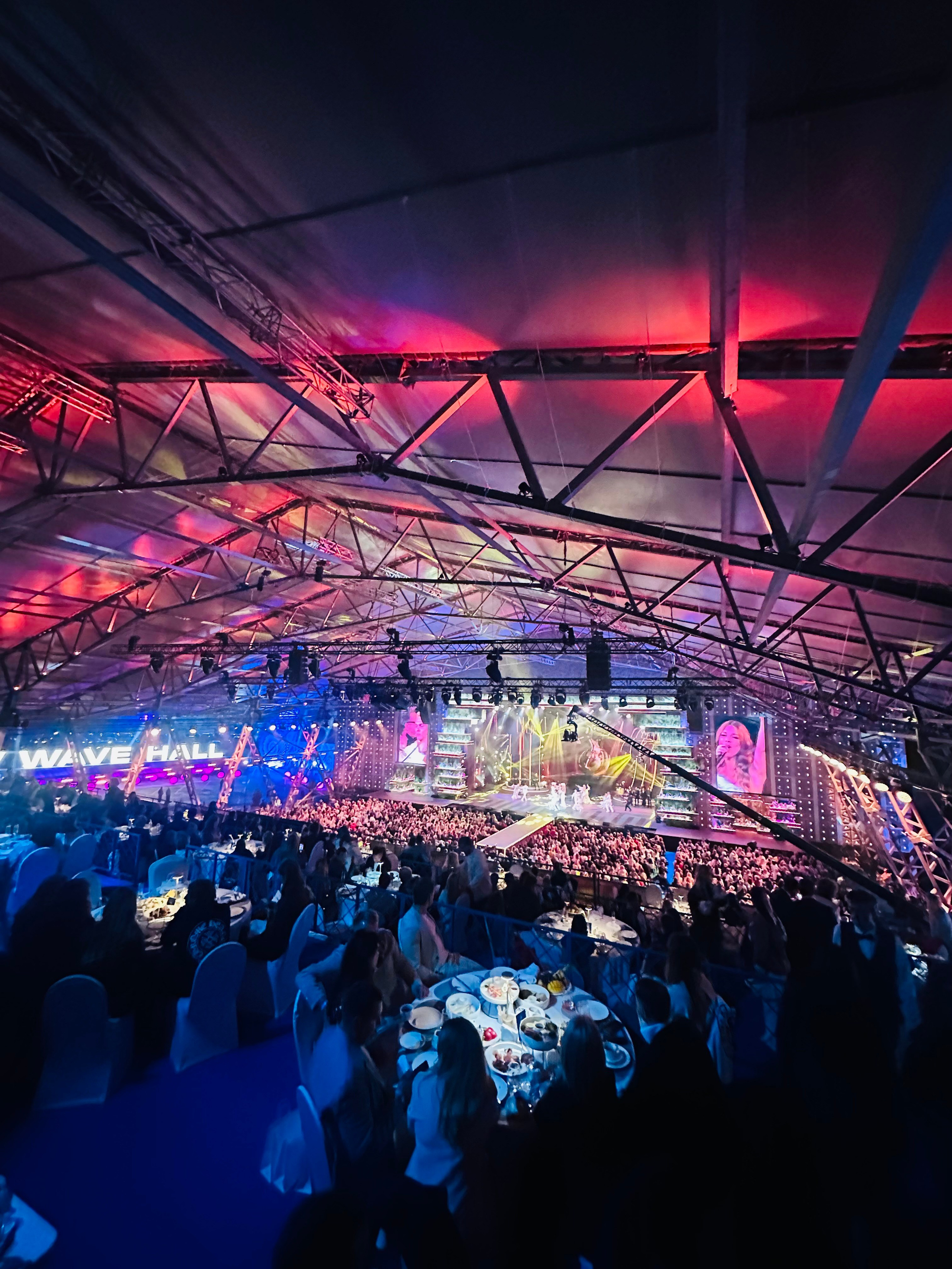 «Новая волна2025». Коммерческий фотограф в Казани Ксения Добролюбова