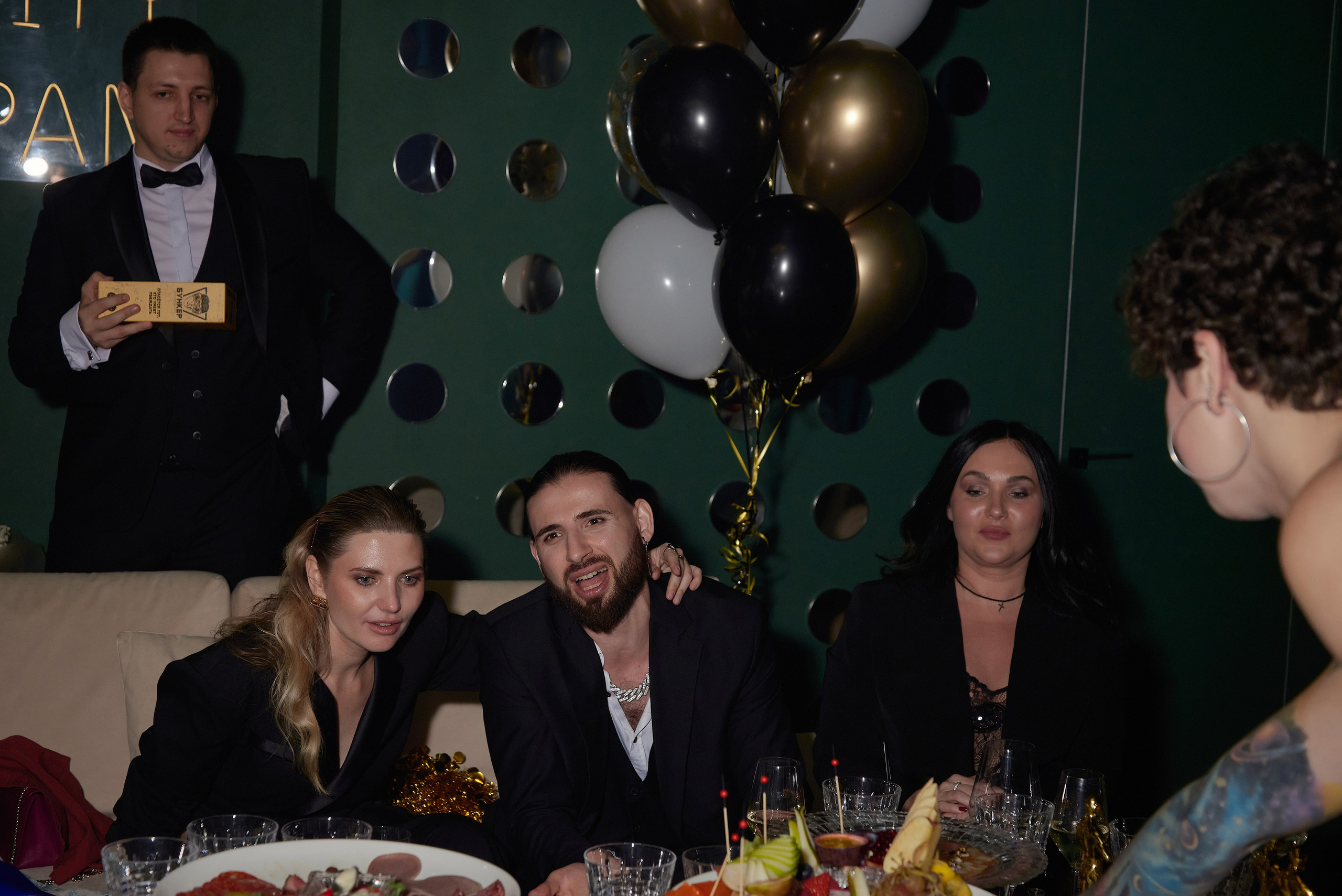 День рождения Светланы Пинигиной в караоке Divas. Наталия Дианова — фотограф для брендов и экспертов в Москве