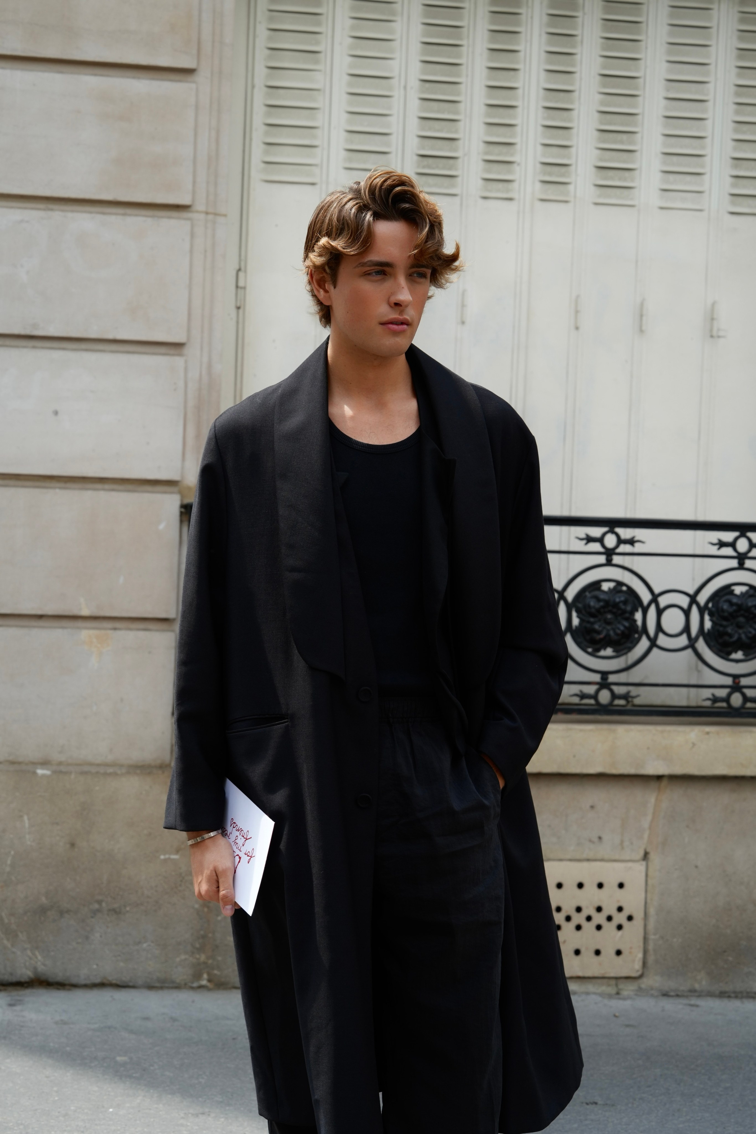 Paris SS'25. Photographer of your fashion moments