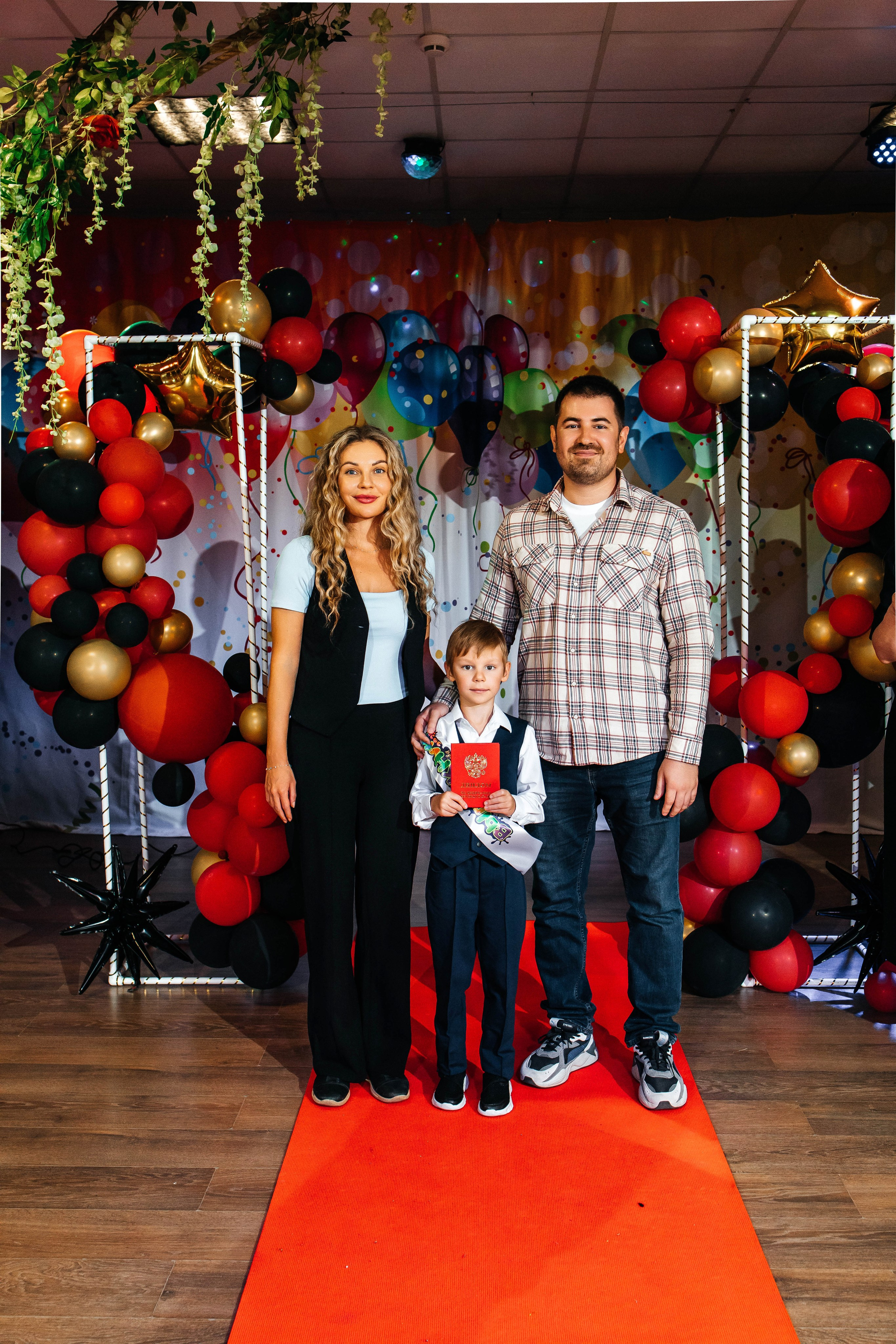 Выпускной в ЛИМПИК. Фотограф в Санкт-Петербурге Виктория Безверхая