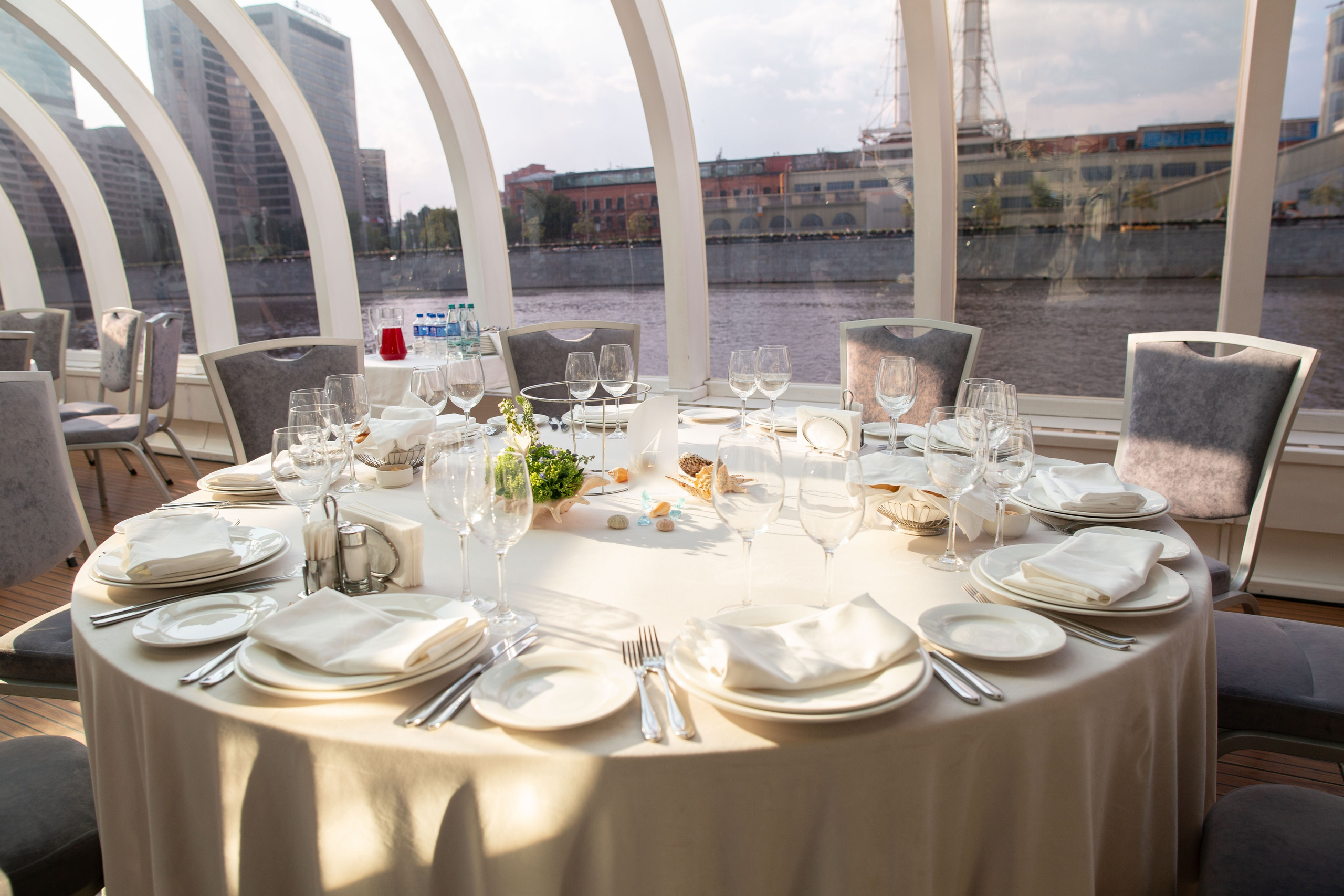 Dubai Vibes Intourist Cruise Party. Семейный и детский фотограф Анна Петракова