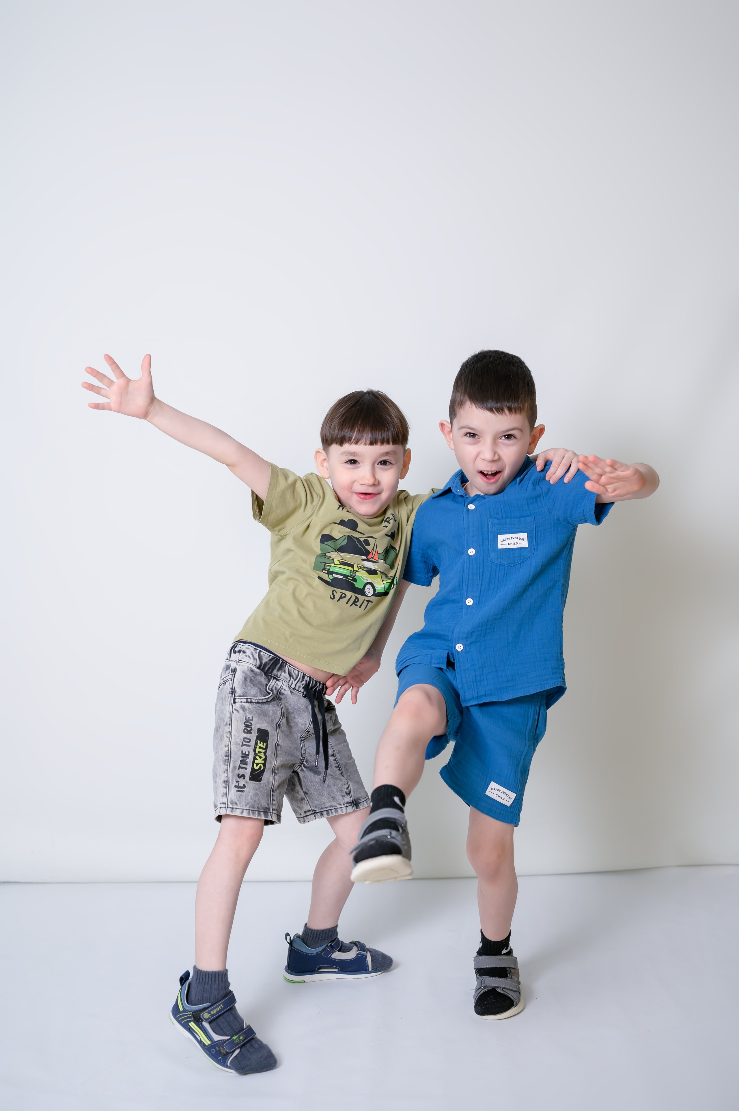 Д/с № 3к3 группа «Звёздочки» (индивидуальный дизайн книги). Фотограф новорожденных, семейный детский в Тюмени Татьяна Морозова