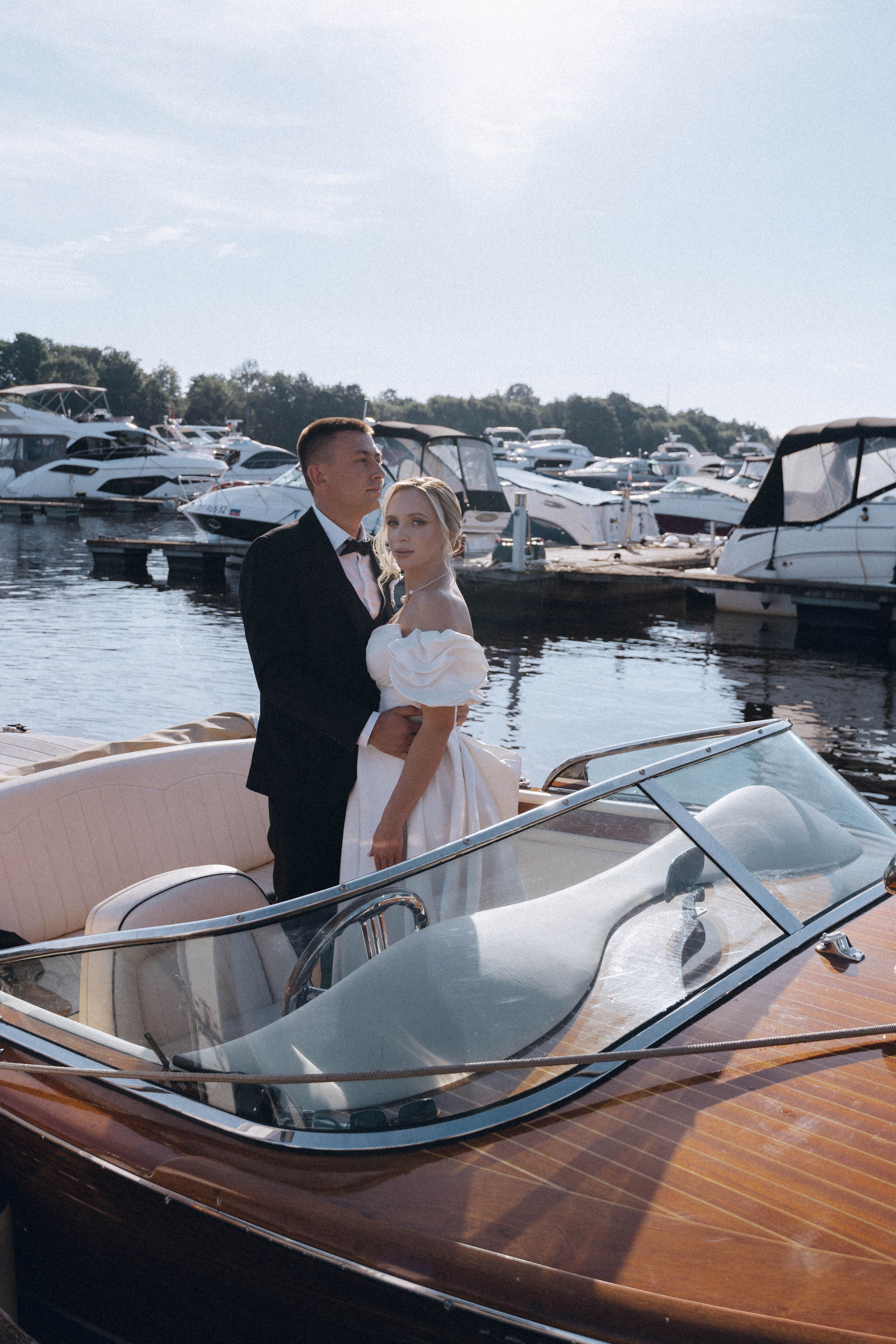 СВАДЕНБНАЯ СЬЕМКА НА КАТЕРЕ ПО КАНАЛАМ САНКТ-ПЕТЕРБУРГА И В АКВАТОРИИ НЕВЫ. Профессиональный фотограф, Санкт-Петербург — Виктория Богомолова