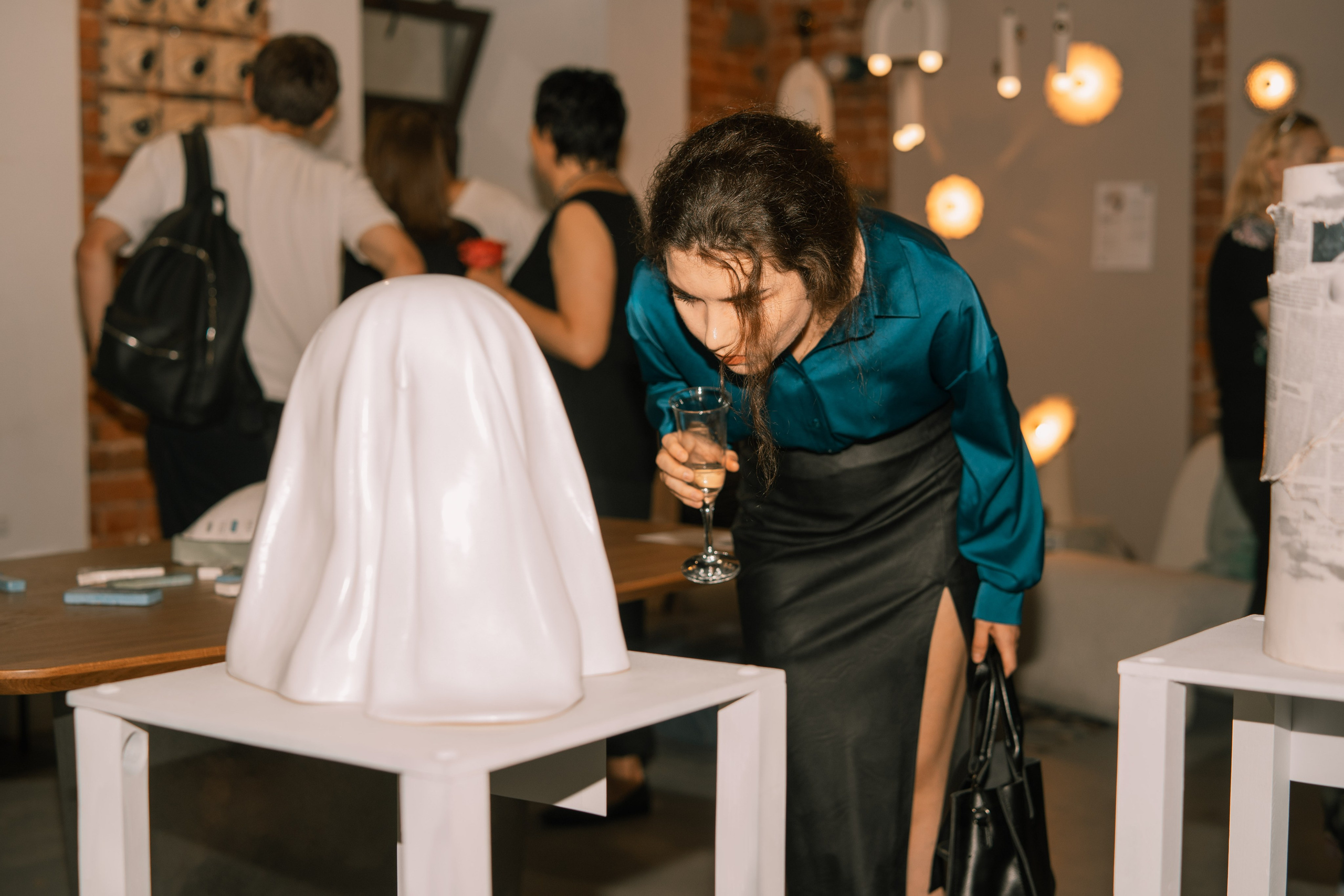 «10 из 10» Выставка магистров Строгановского университета, 2024. Авторская керамика в Москве, художник Екатерина Кудряшова