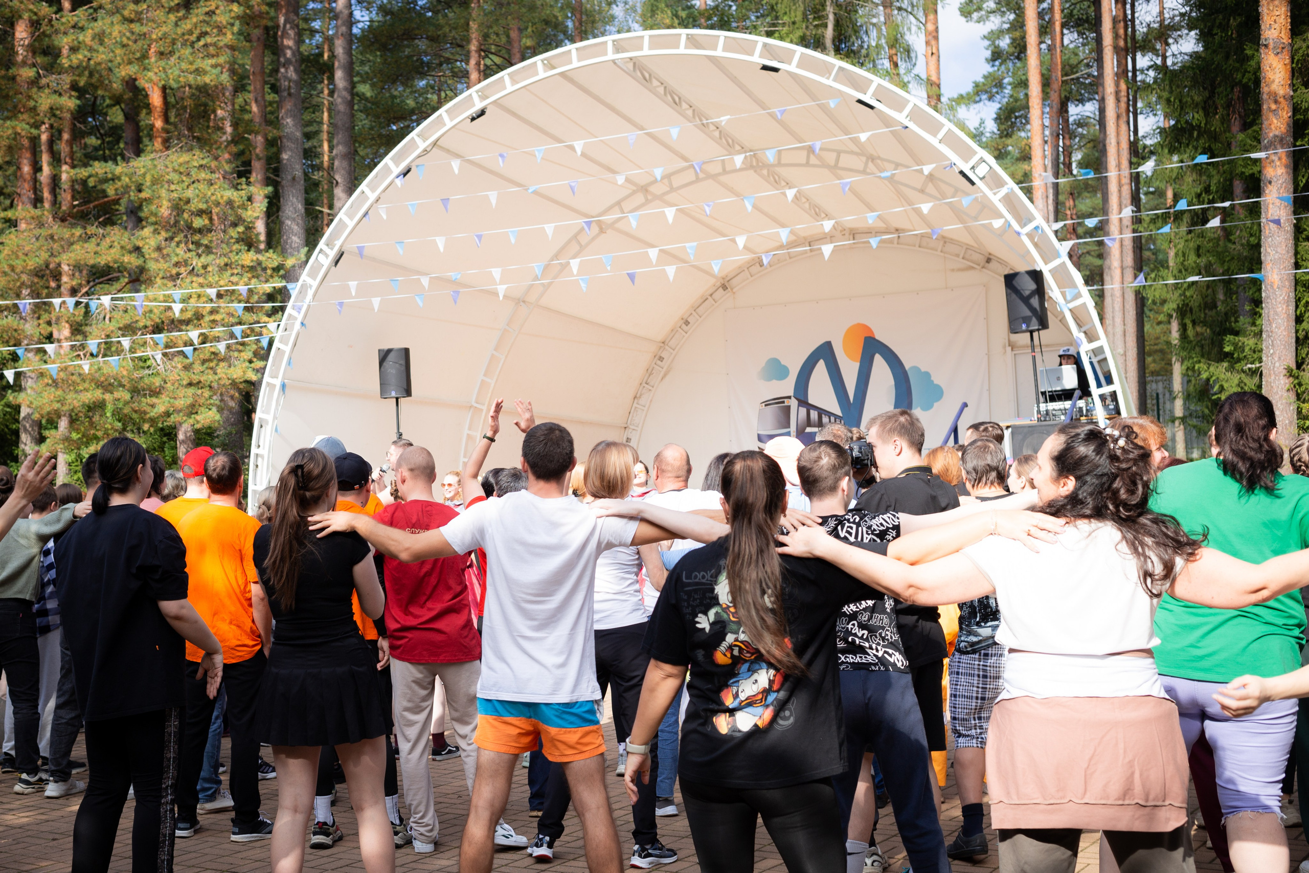 Фотосъемка Форт Боярд в СПБ, репортаж про корпоратив в стиле игры. Портретные фотосессии, контент-съемки, репортаж