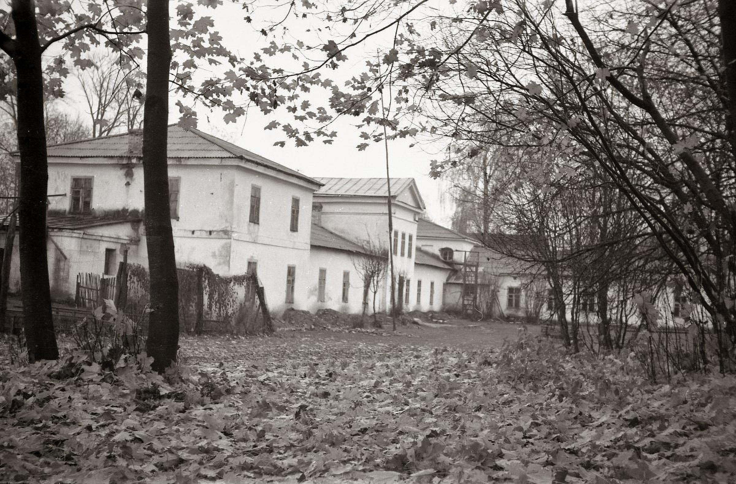 Фотографии усадьбы Огинского в Залесье. Фотограф Евгений Стельмах в Молодечно и Минске
