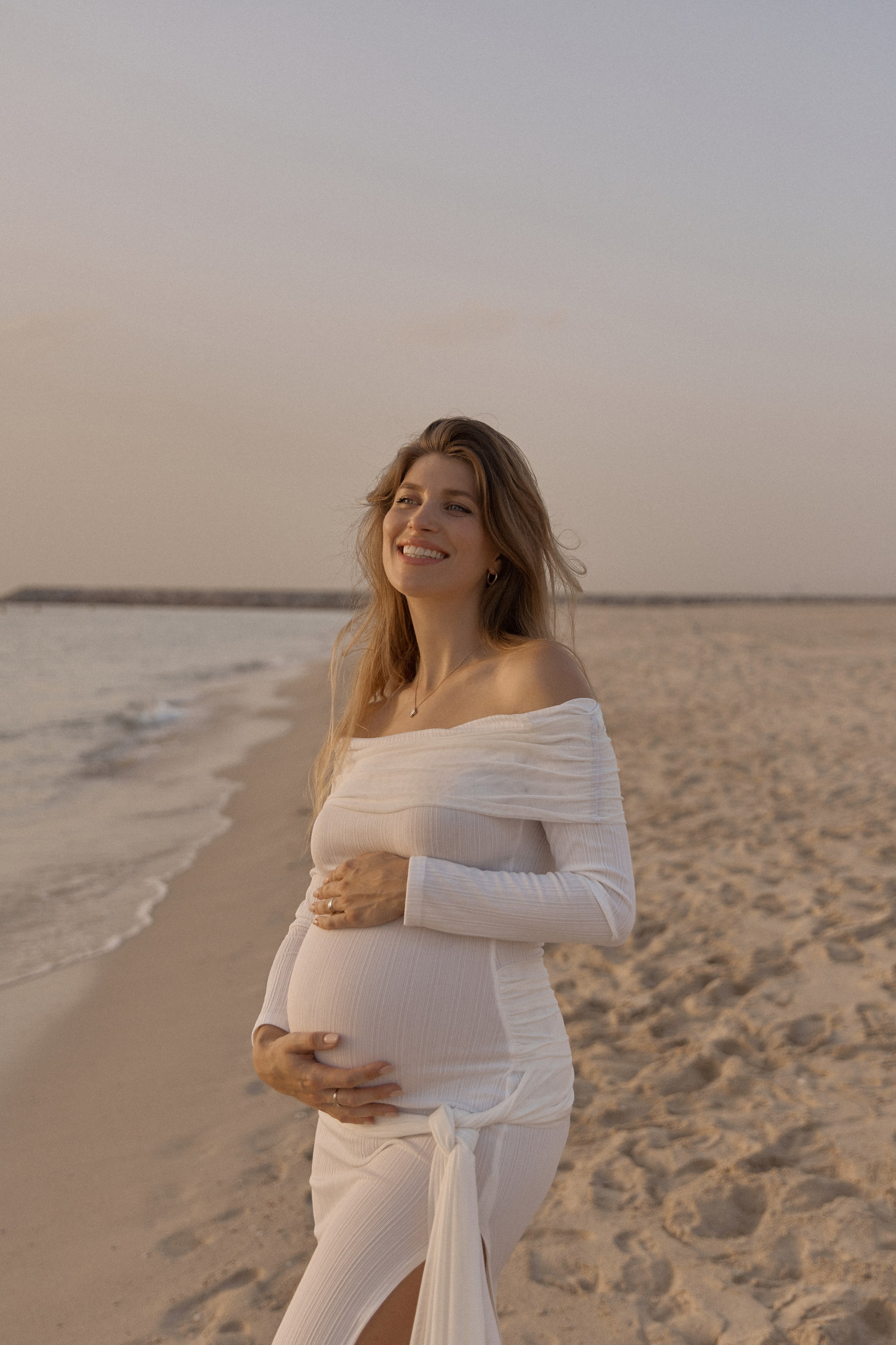 Stunning Pregnancy Photography Dubai | Timeless Shots