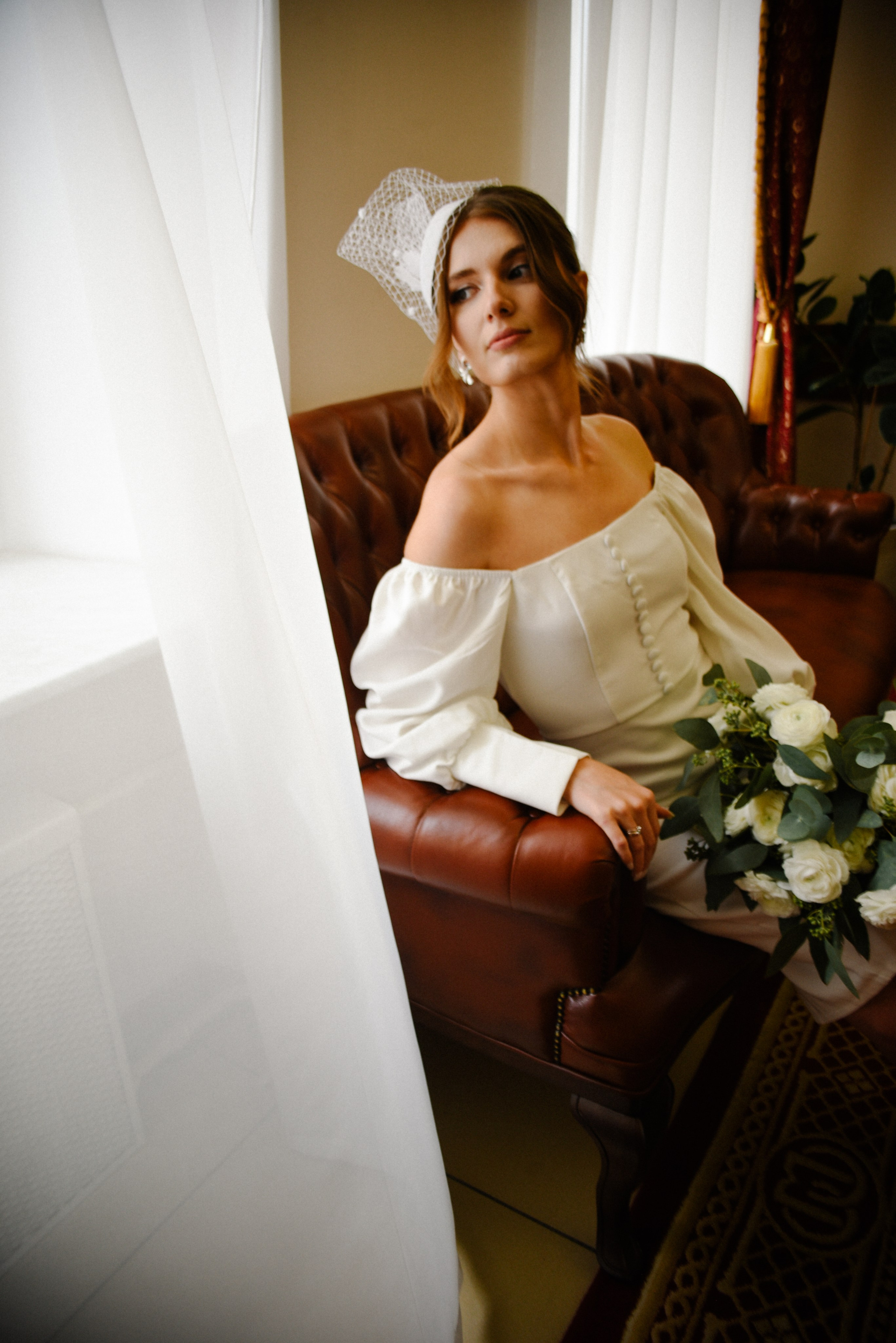 Егор и Виктория Грибоедовский ЗАГС и прогулка по городу. Фотограф Лола Волна, город Москва