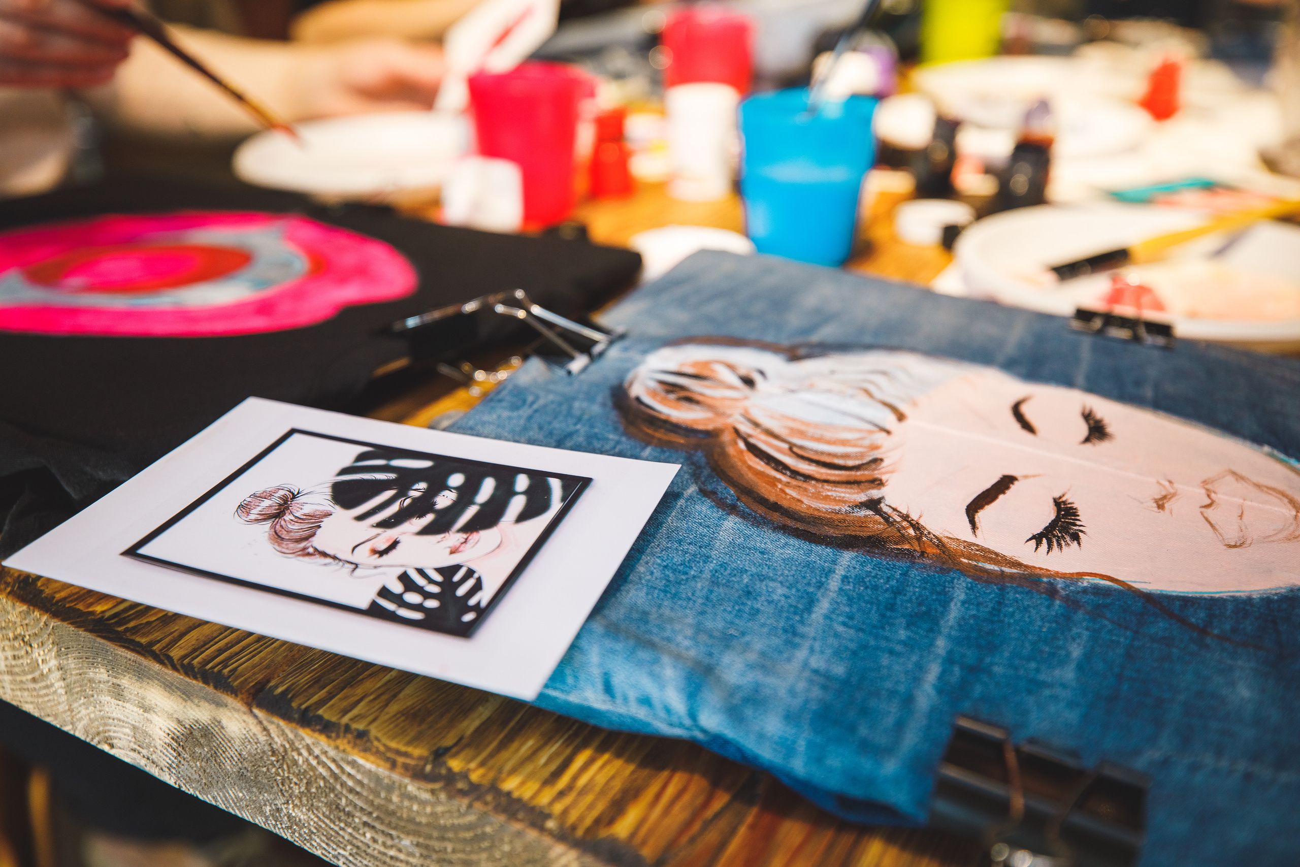 Мастер классы от художниц Ани и Яны Карпик. Репортажный Фотограф Москва Дарья Лунева