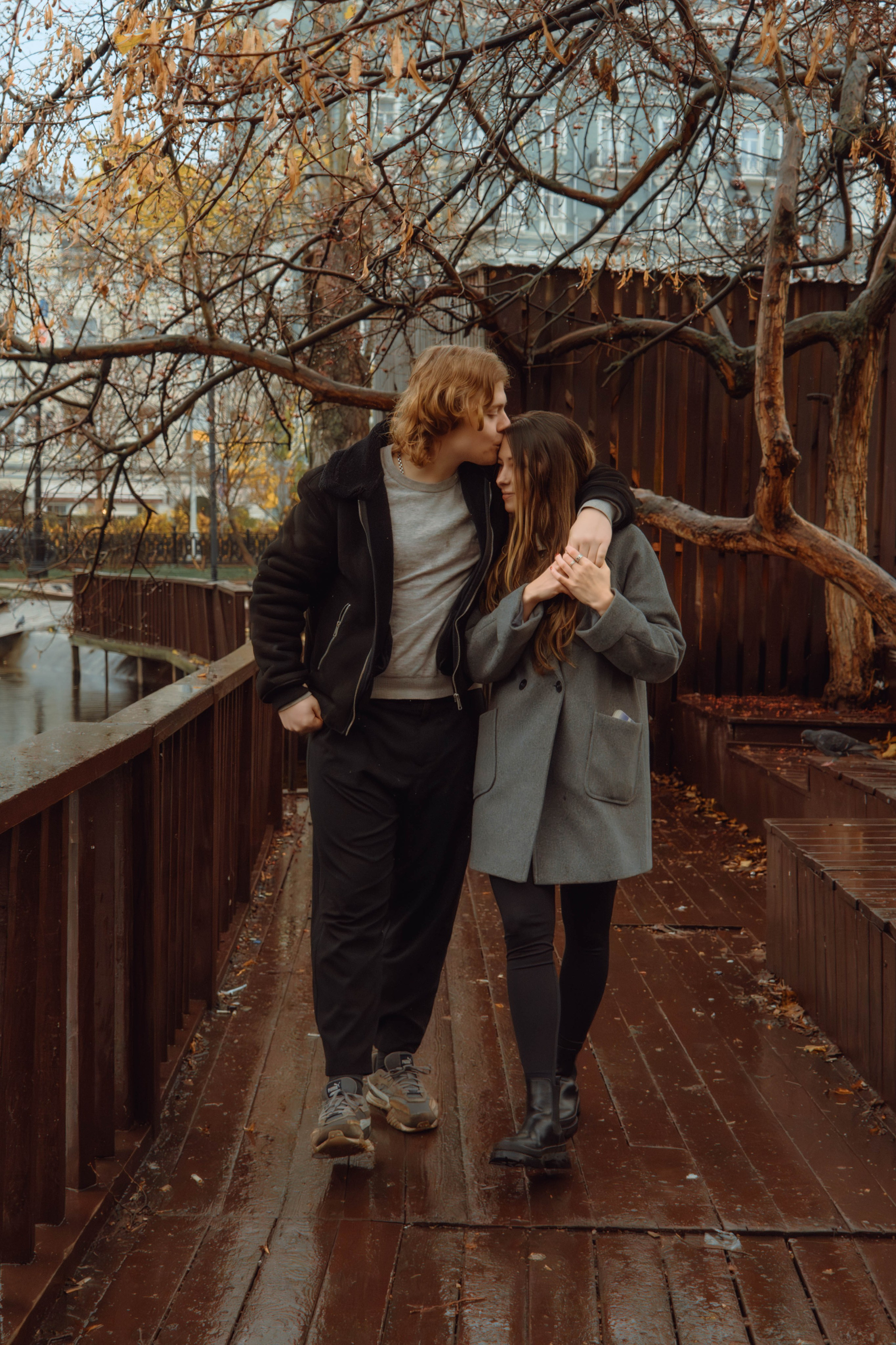 Саша и Максим. Чистые пруды. Фотограф Москва Валерия Веденина