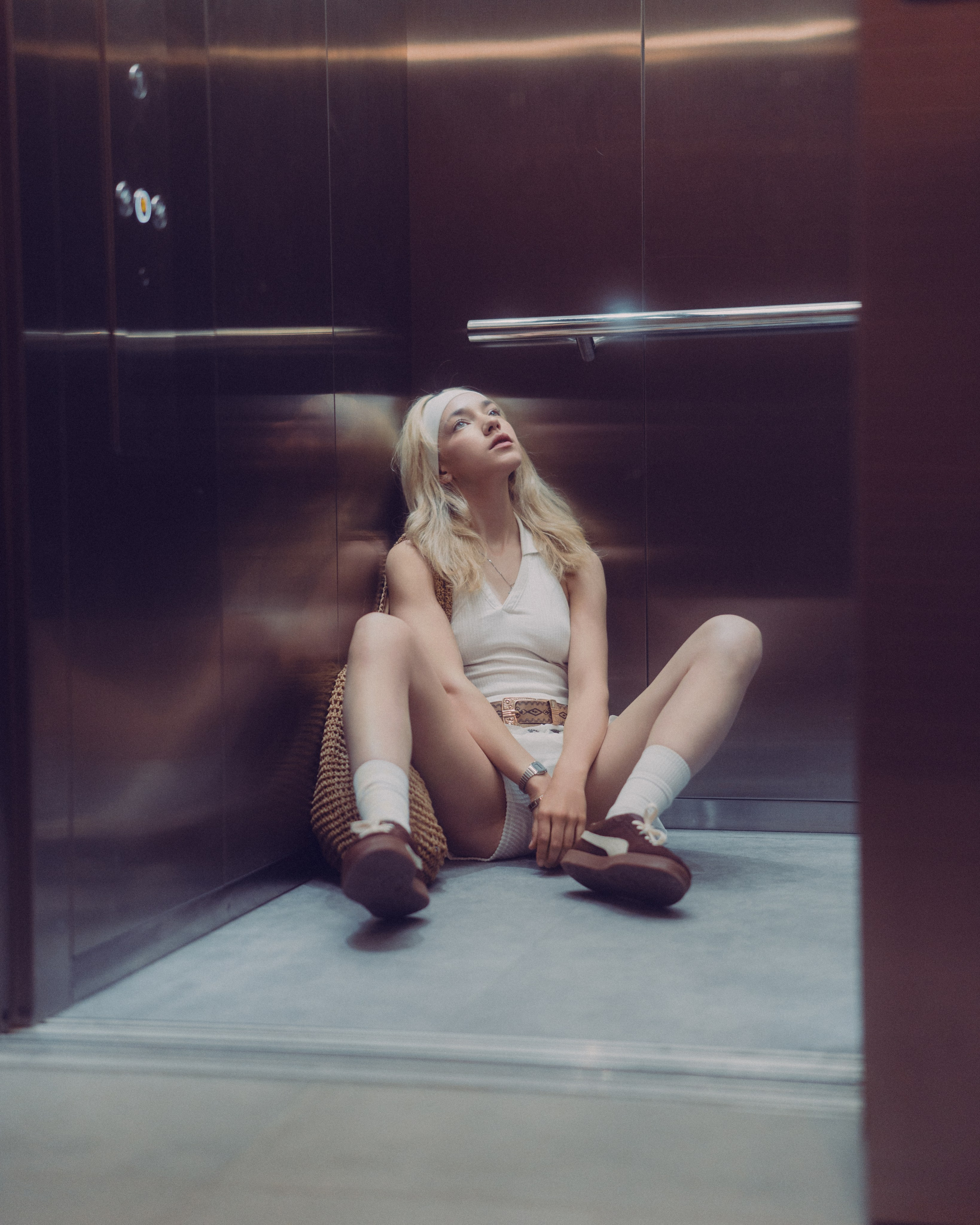 Фотосессия с Аленой около и внутри московского рынка в Казани