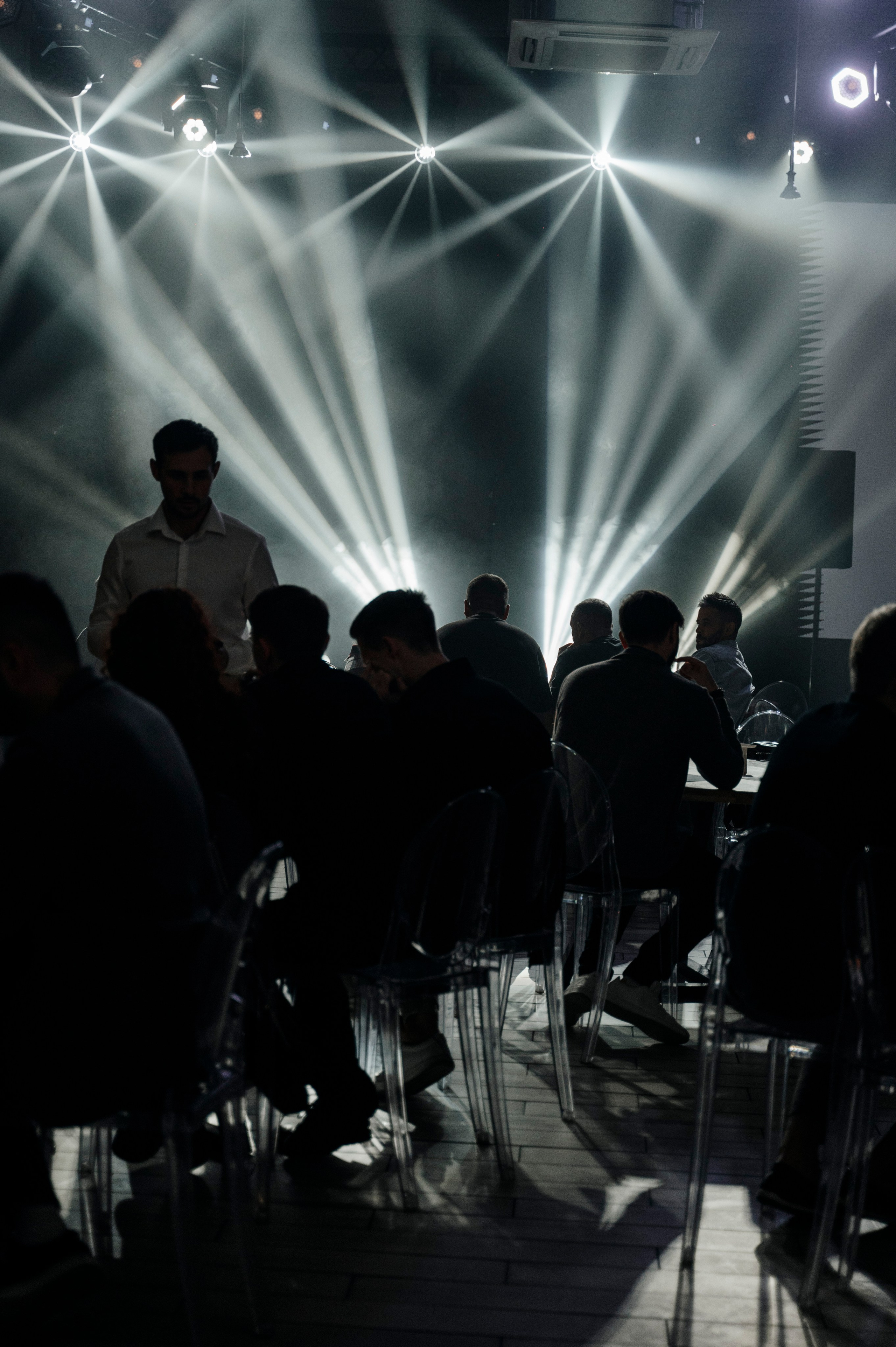 Standup Adis Mamo. Главная