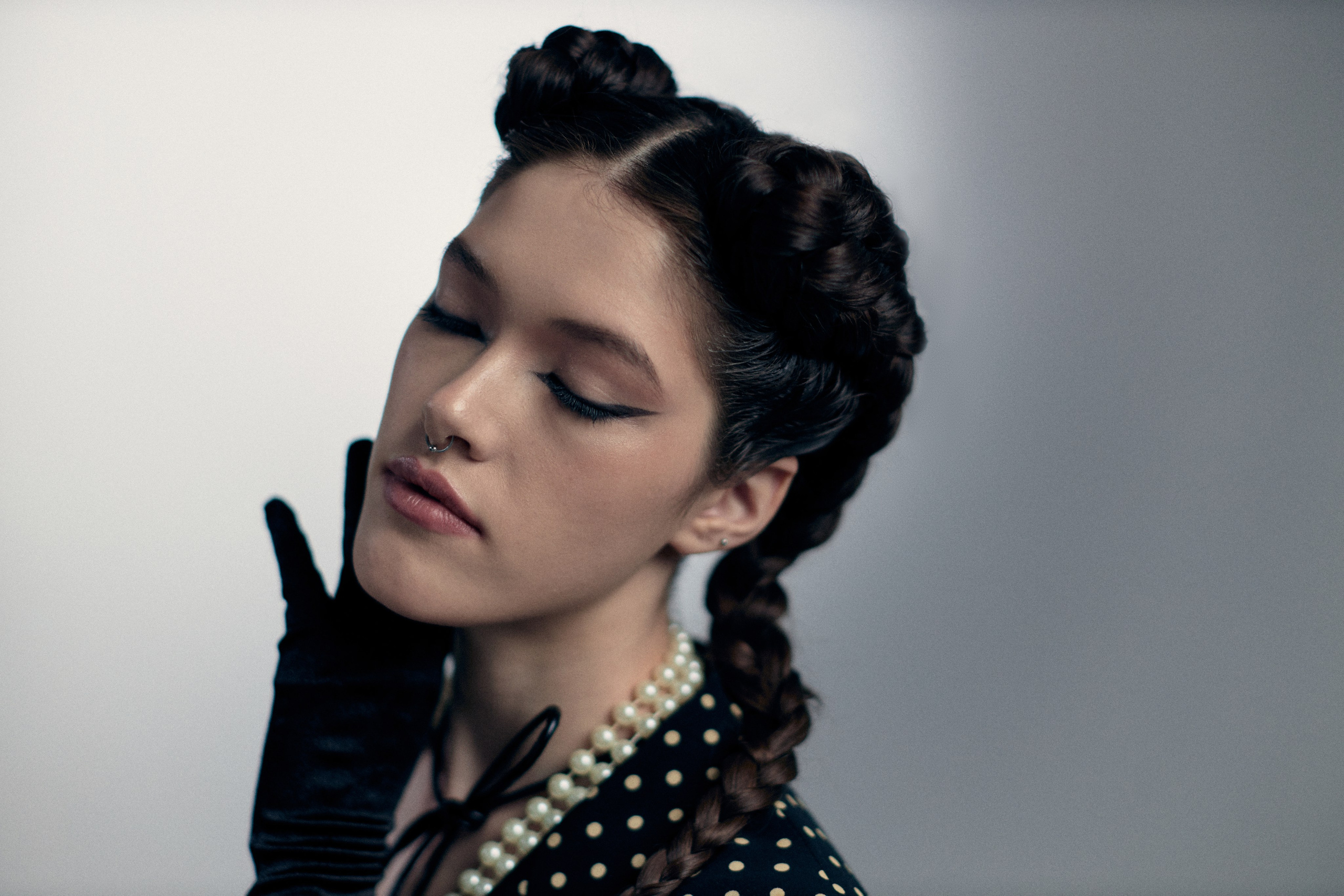 Куб. Fashion-фотограф Желеуов Дулат