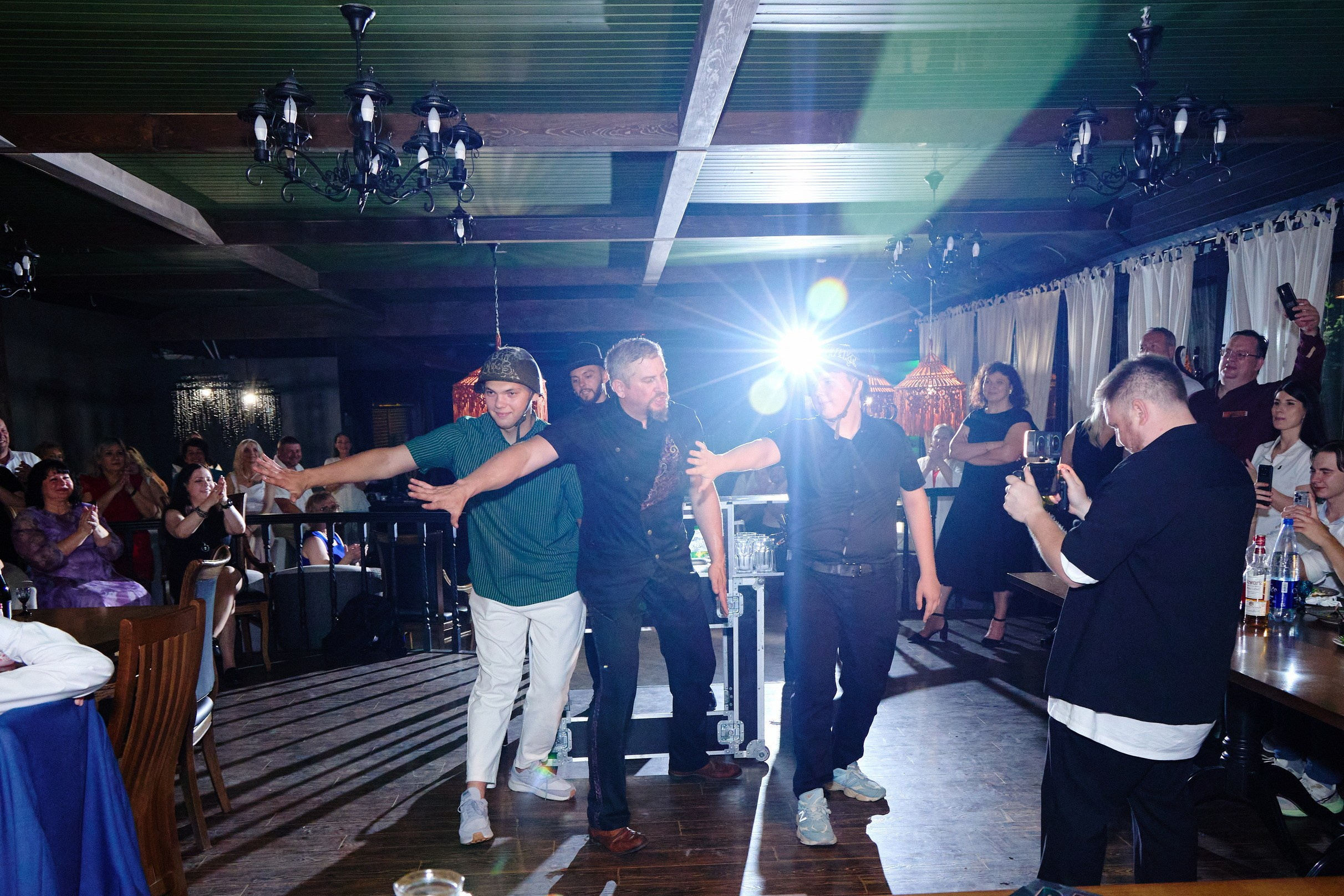 Выпускной 35 Сош. Фотограф Выпускные альбомы Таганрог Сергей Коробченко