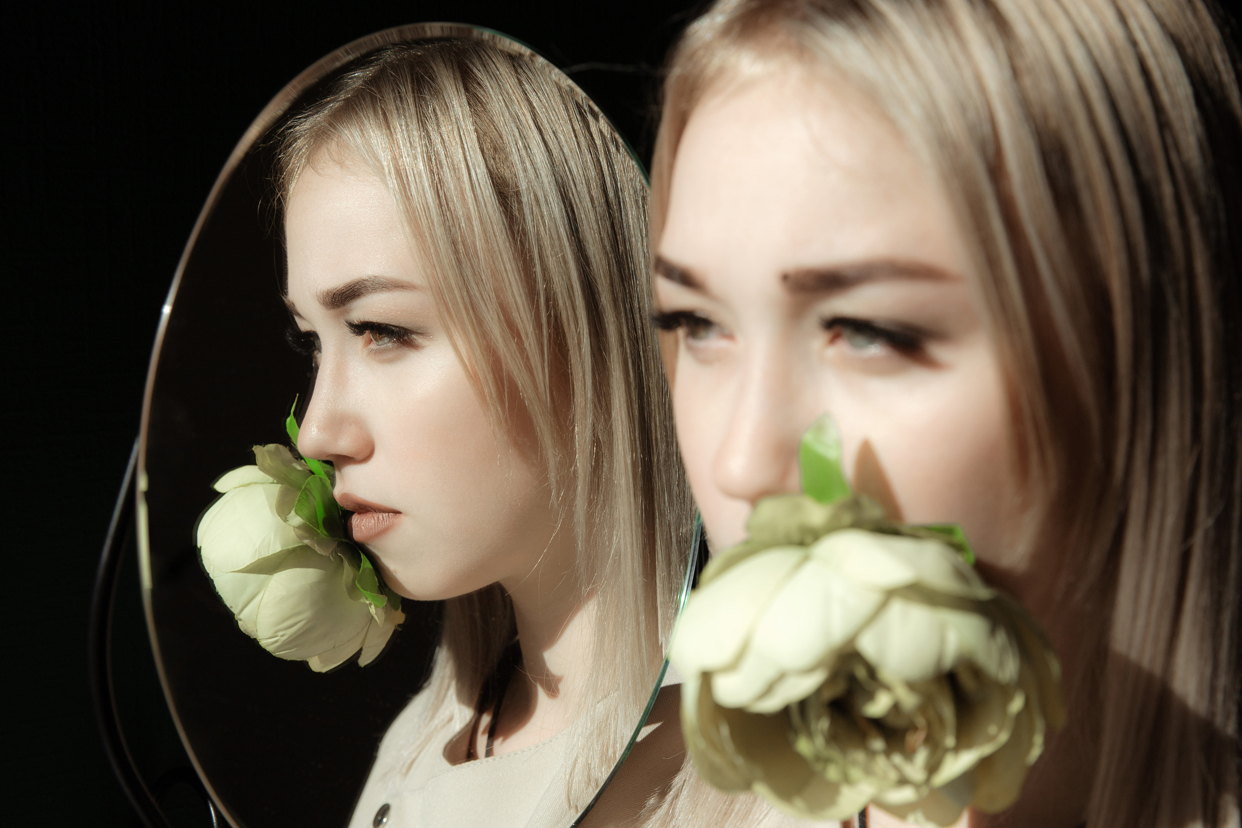 For Vika. Спасибо за проявленный интерес к моему творчеству! Меня зовут Россохат