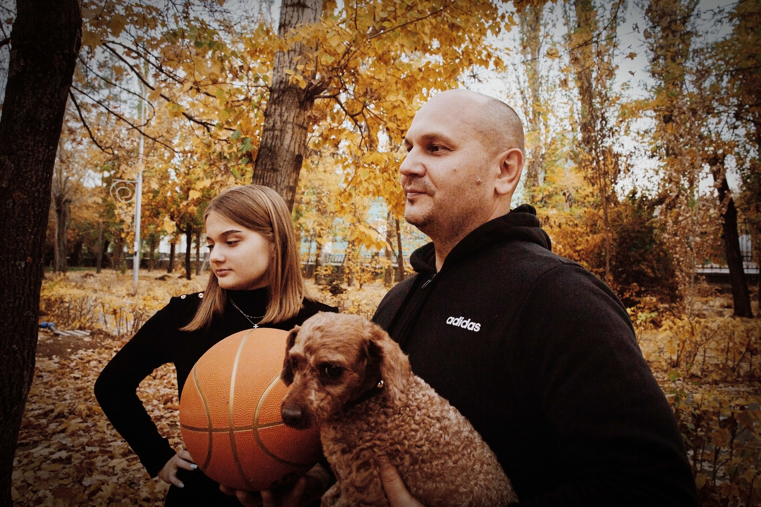 Ивановы. Спасибо за проявленный интерес к моему творчеству! Меня зовут Россохат