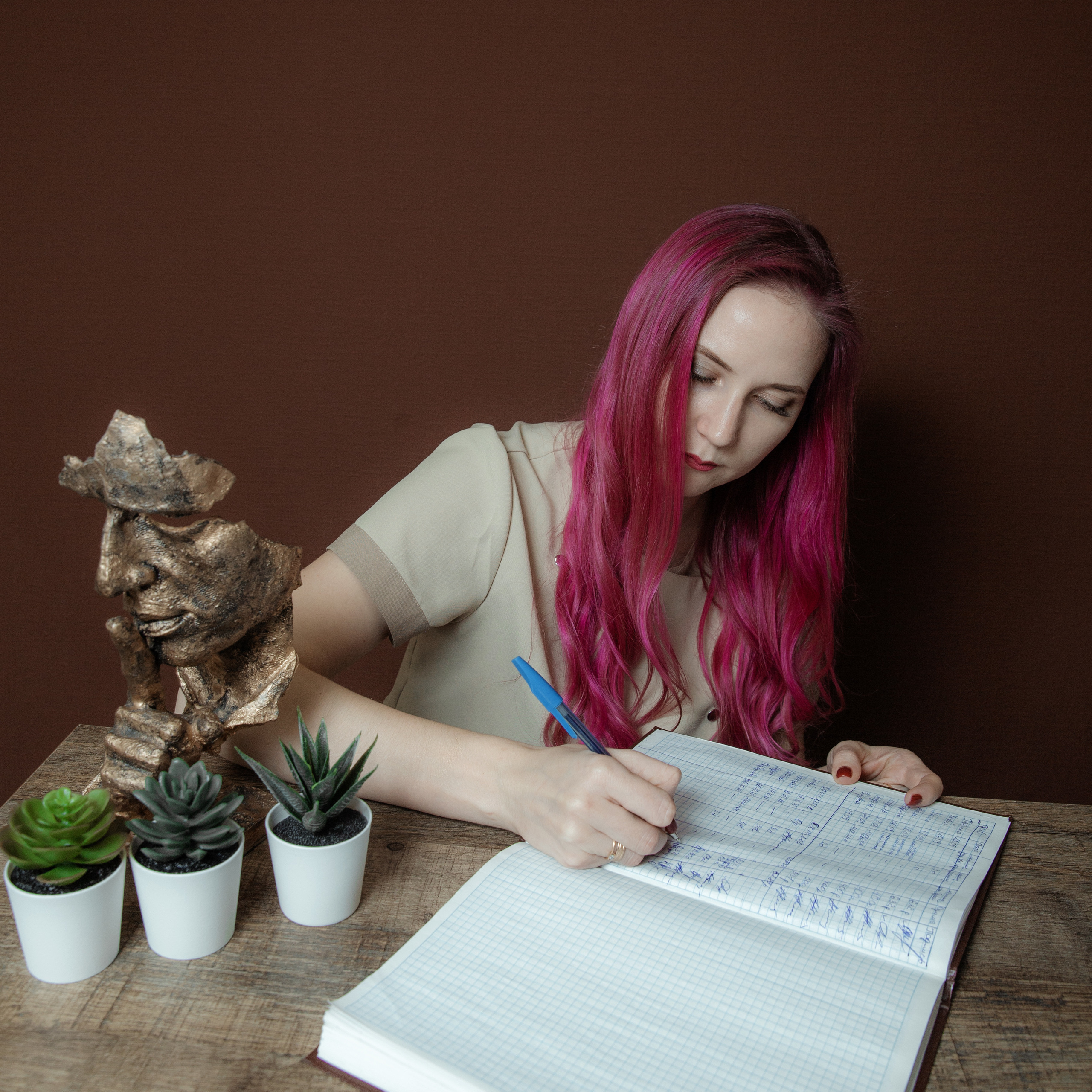 For Vika. Спасибо за проявленный интерес к моему творчеству! Меня зовут Россохат