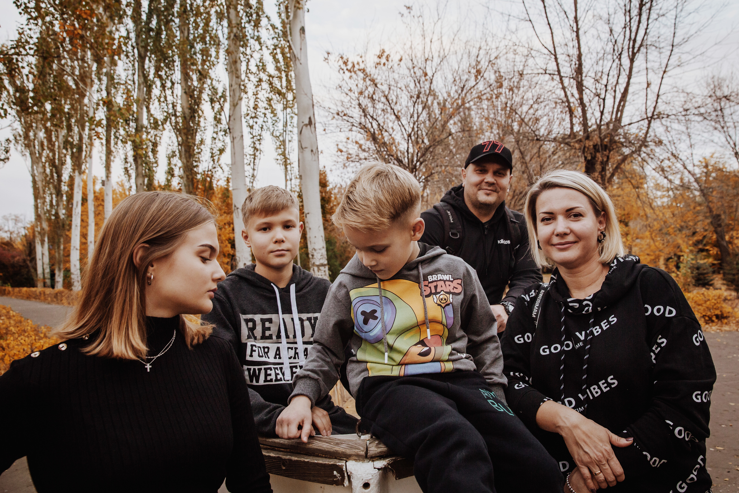 Ивановы. Спасибо за проявленный интерес к моему творчеству! Меня зовут Россохат