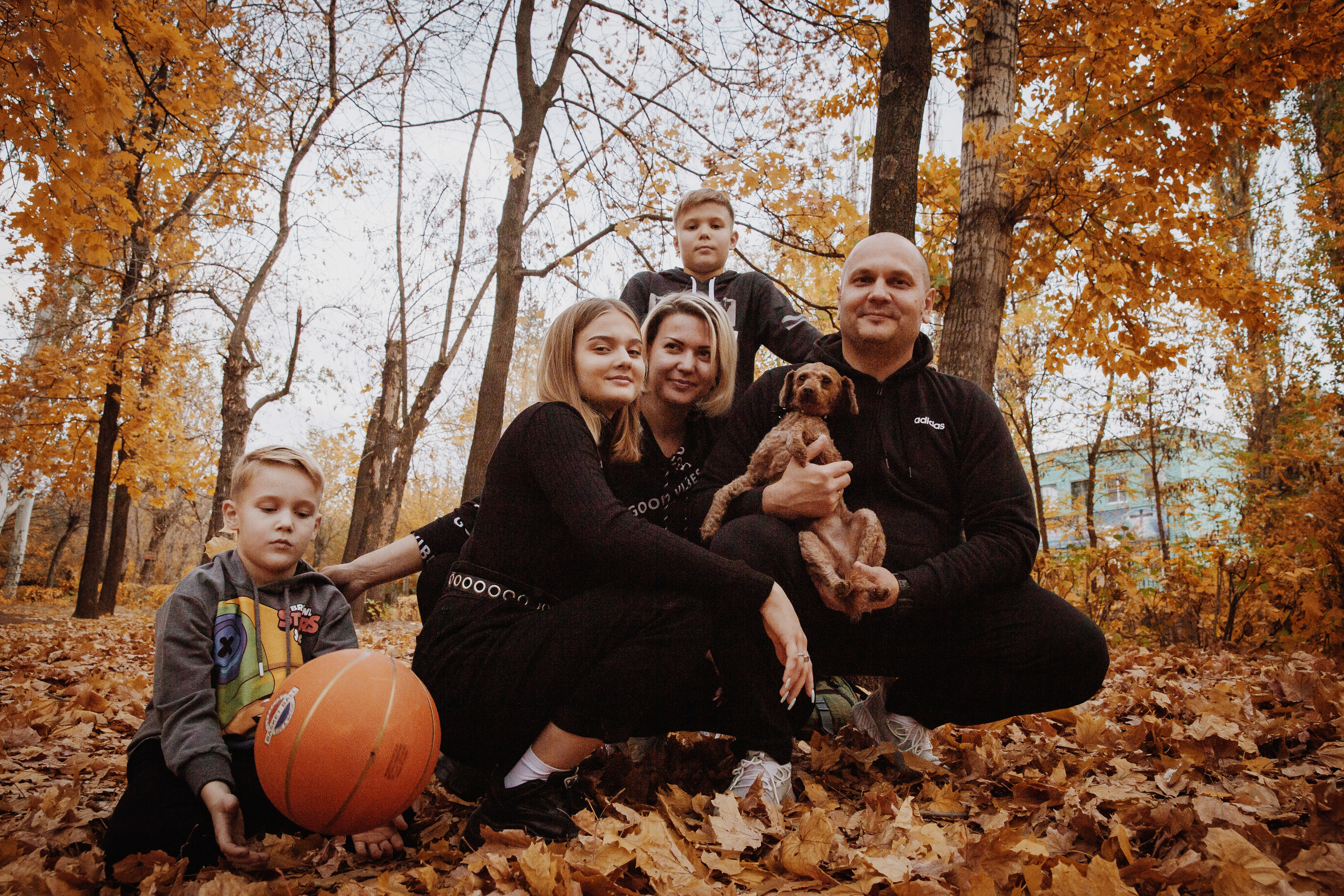 Ивановы. Спасибо за проявленный интерес к моему творчеству! Меня зовут Россохат