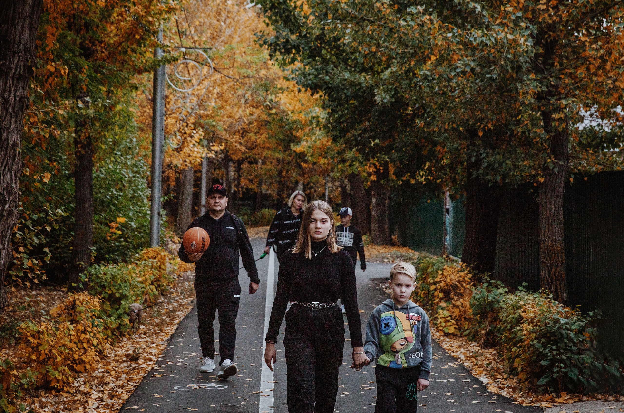 Ивановы. Спасибо за проявленный интерес к моему творчеству! Меня зовут Россохат