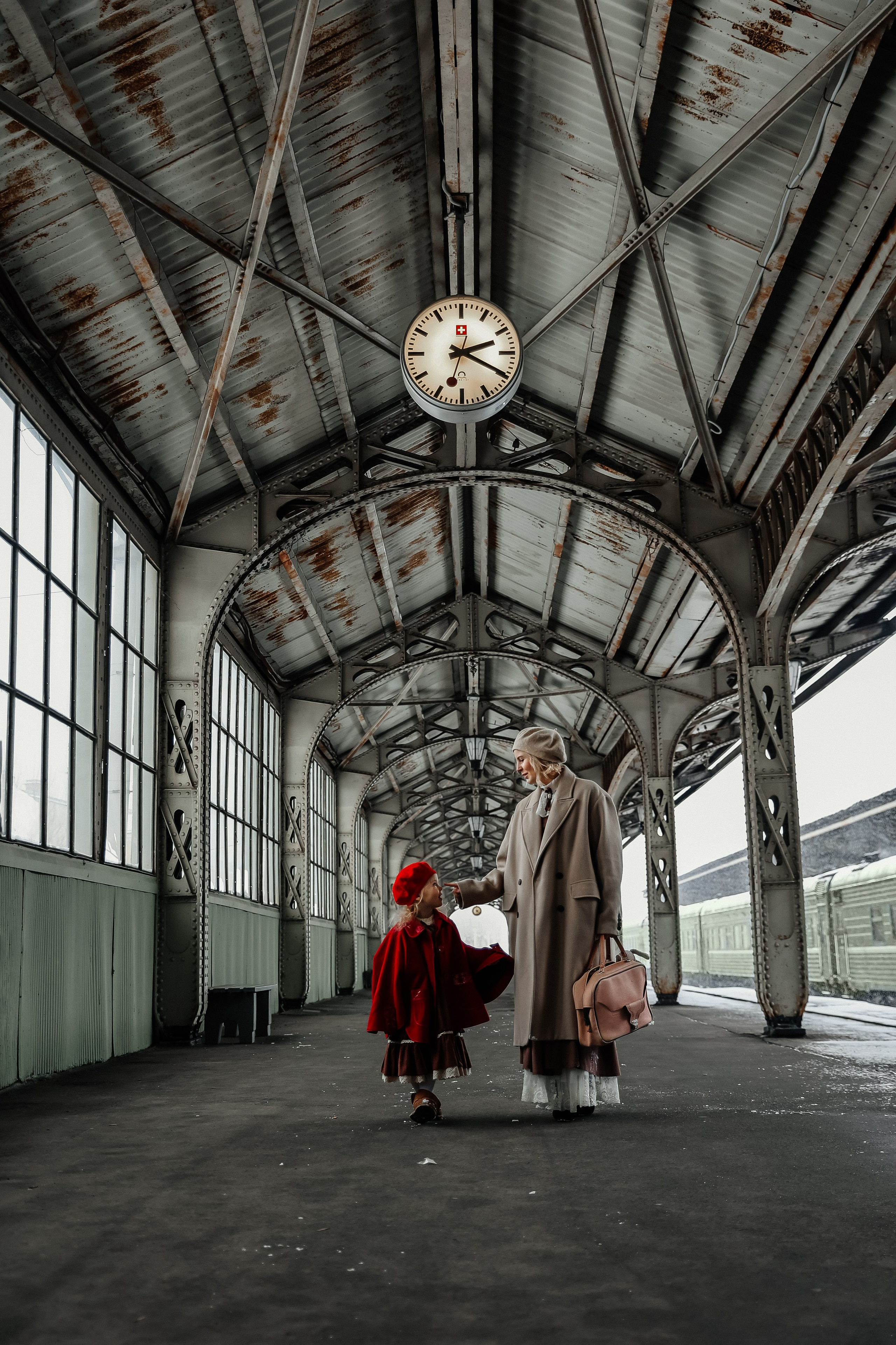 Ретро съемка на Витебском вокзале. Фотограф — Татьяна Кириллова, г. Санкт-Петербург