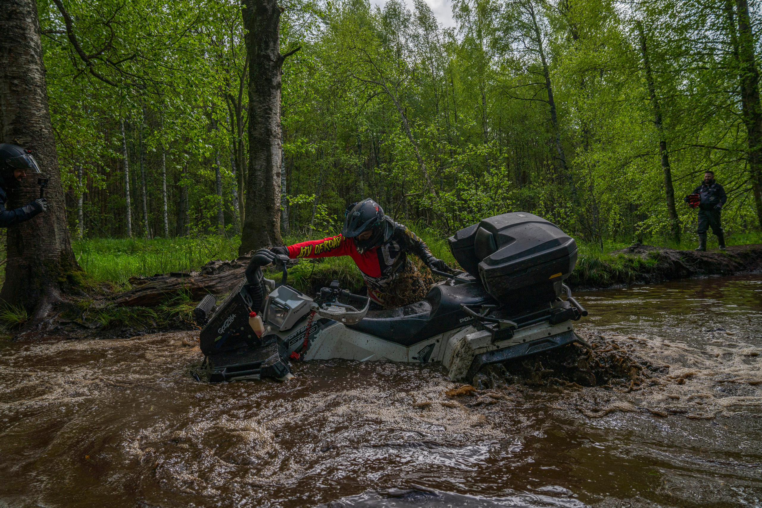 RazVolution. Графический дизайнер Илья Левченко