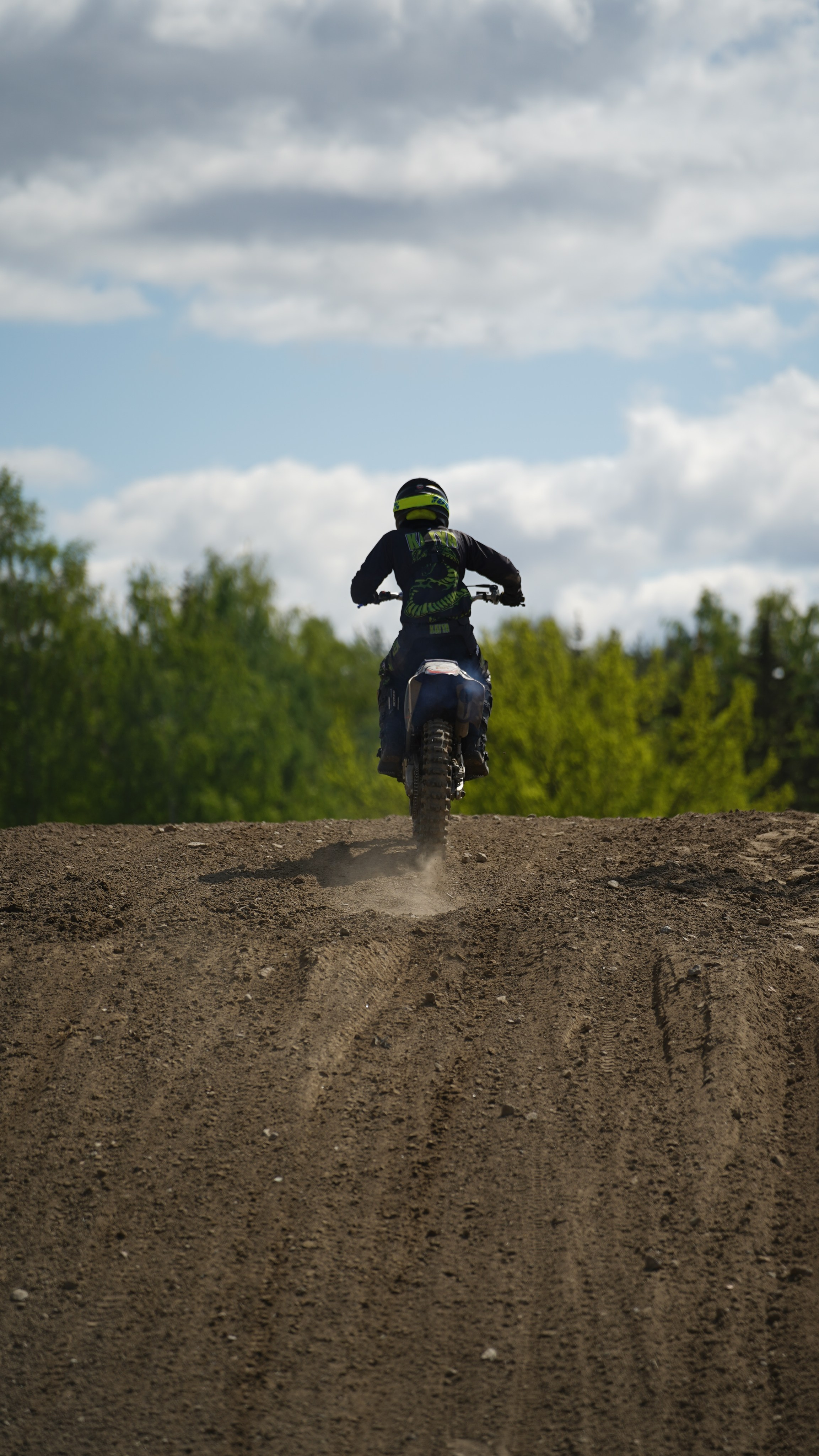 Катя Ли. Графический дизайнер Илья Левченко