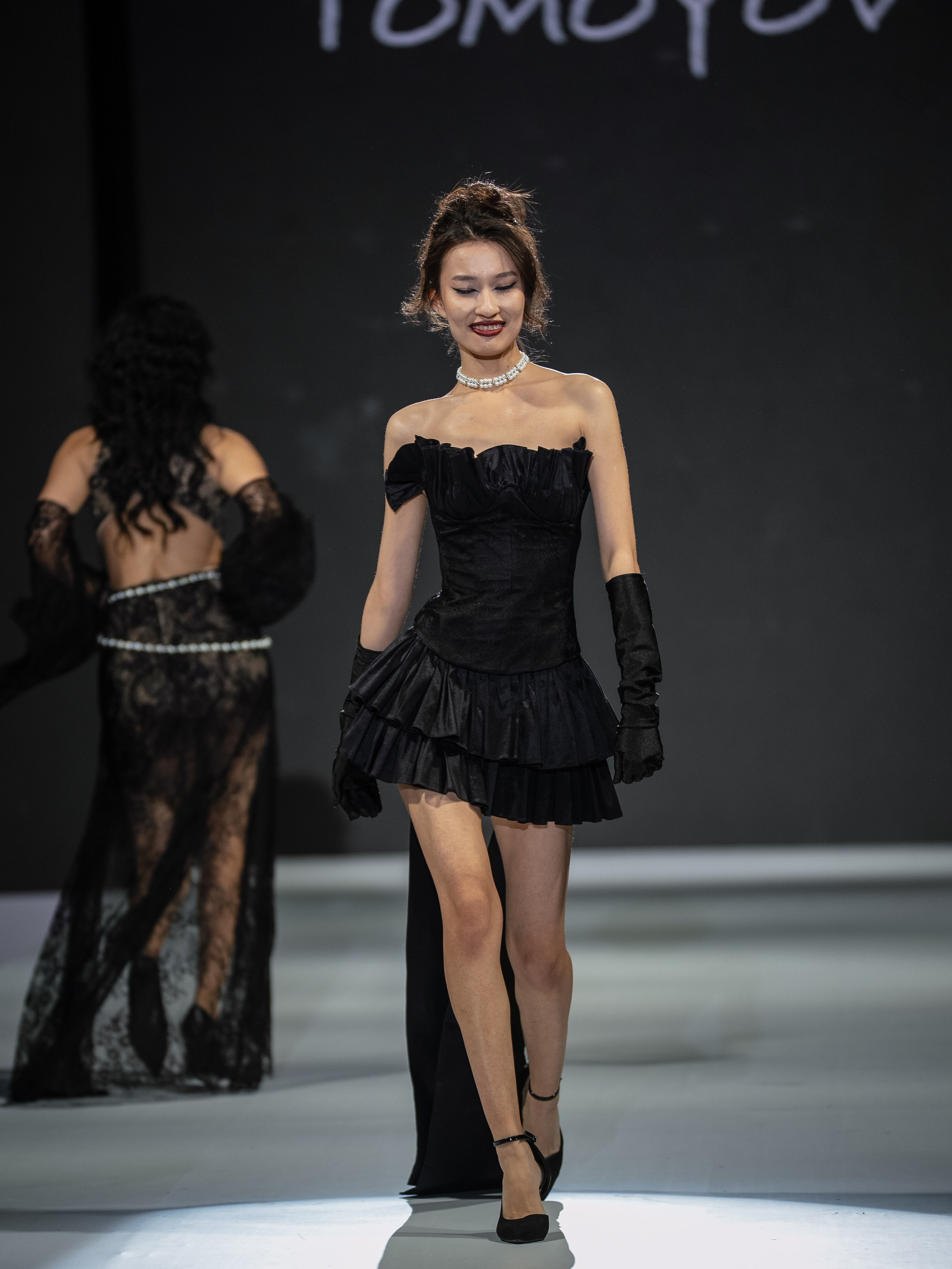 Eurasia Fashion Week Tomoyov. Сайт Алматинского НЮ АРТ, будуар и фэшн фотографа Дениса Карпенко