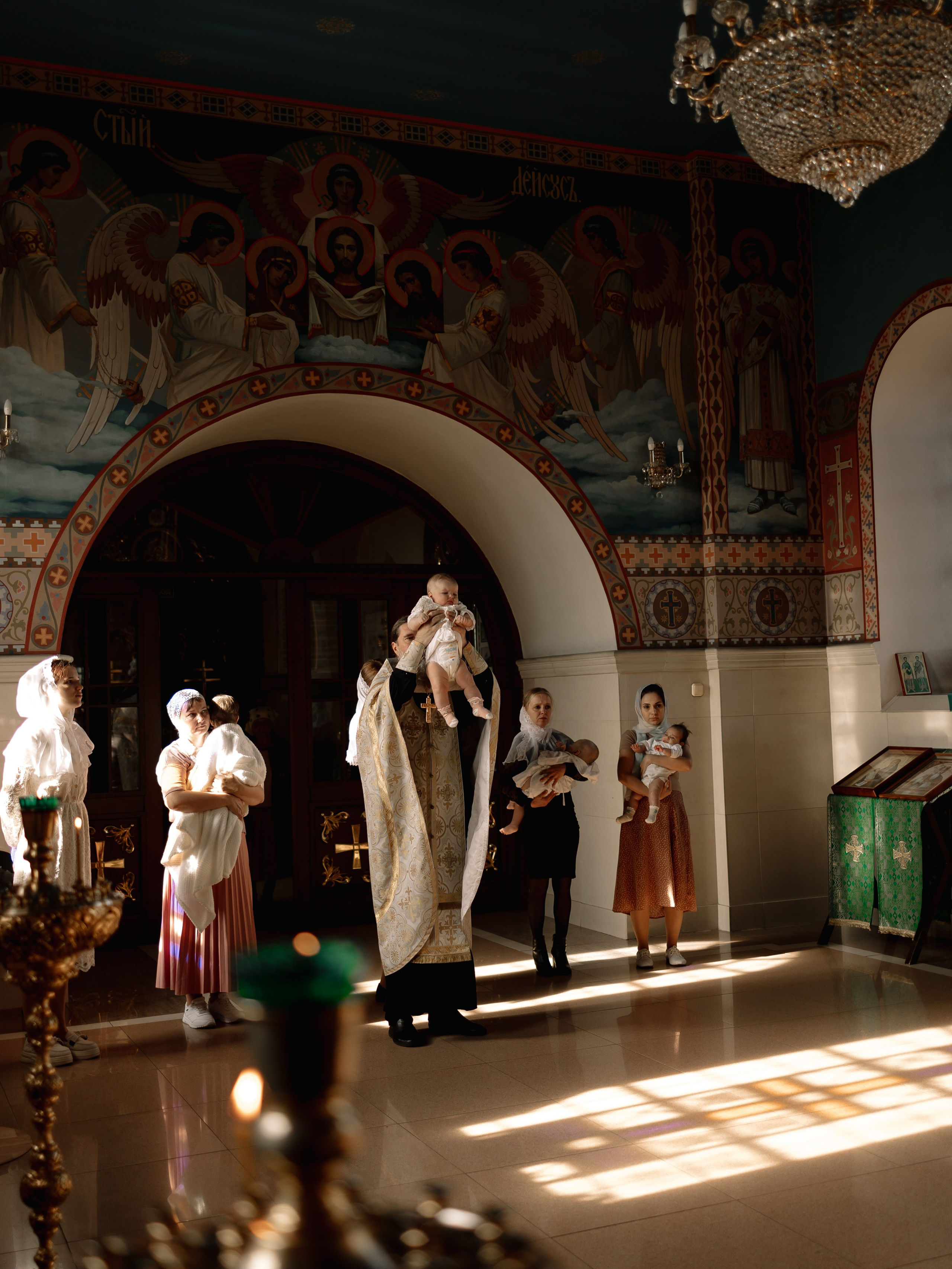 Таинство крещения Миланы. Семейный фотограф в Краснодаре Храмова Анна
