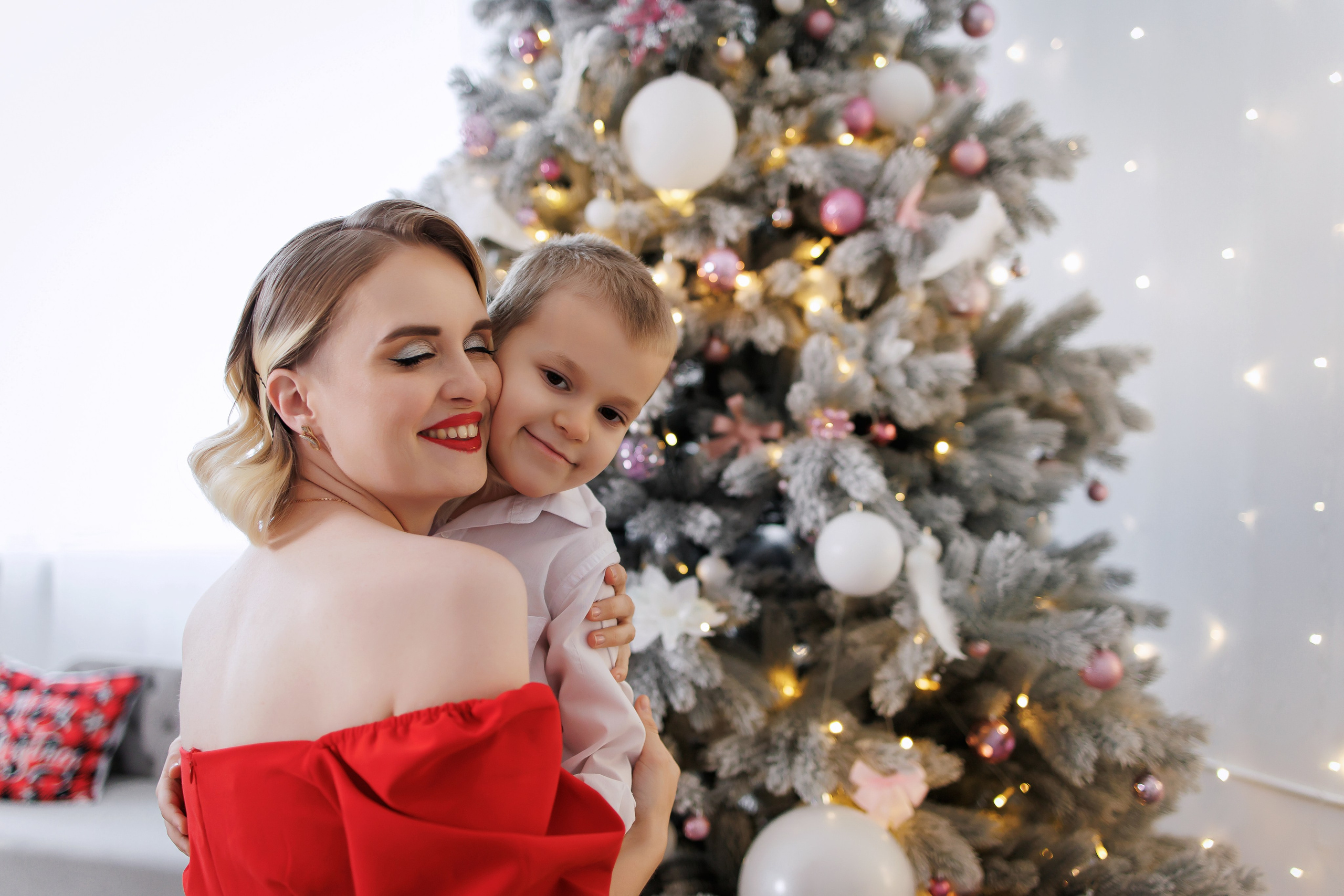 Ваши фотографии. Интерьерная фотостудия Background в Омске