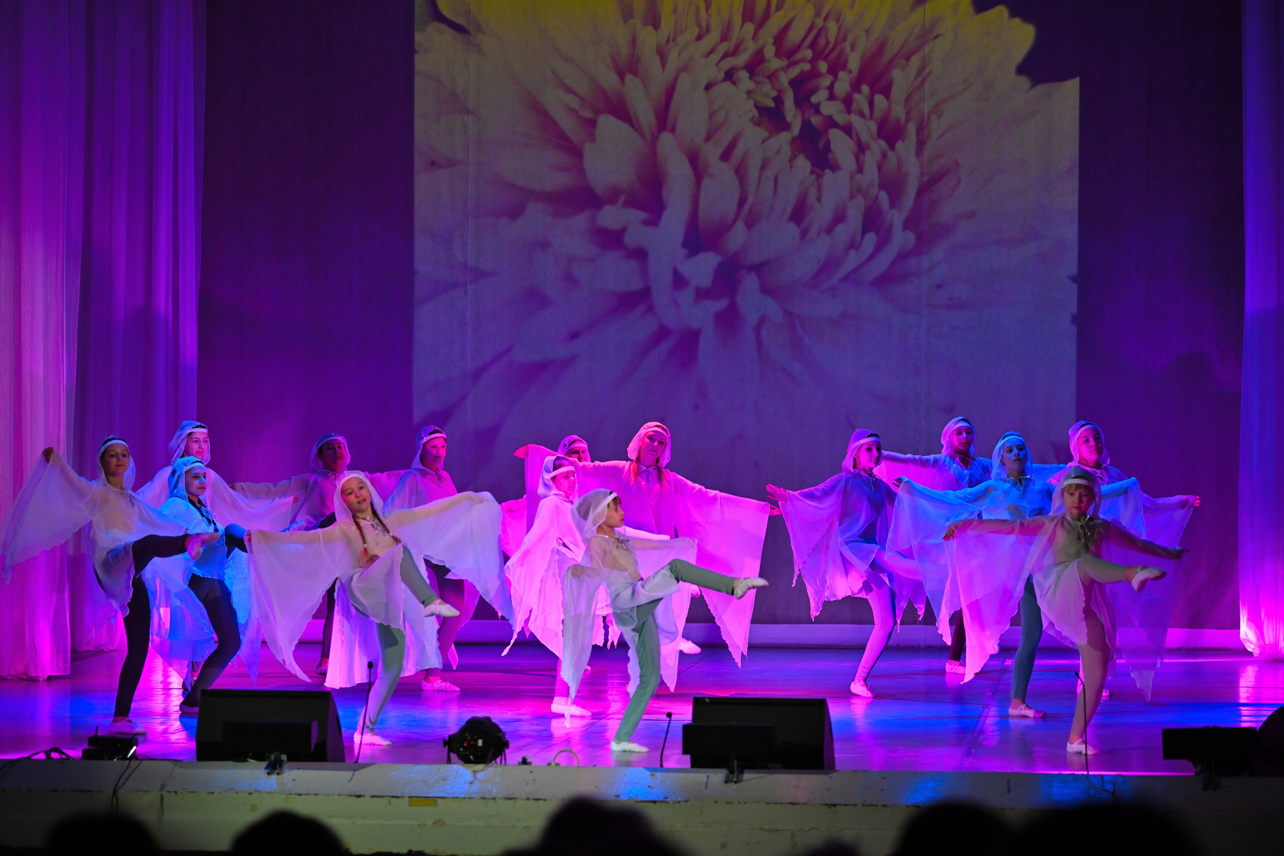 2025-12-19 Танцы ДК. Снежинск фото Андрианов