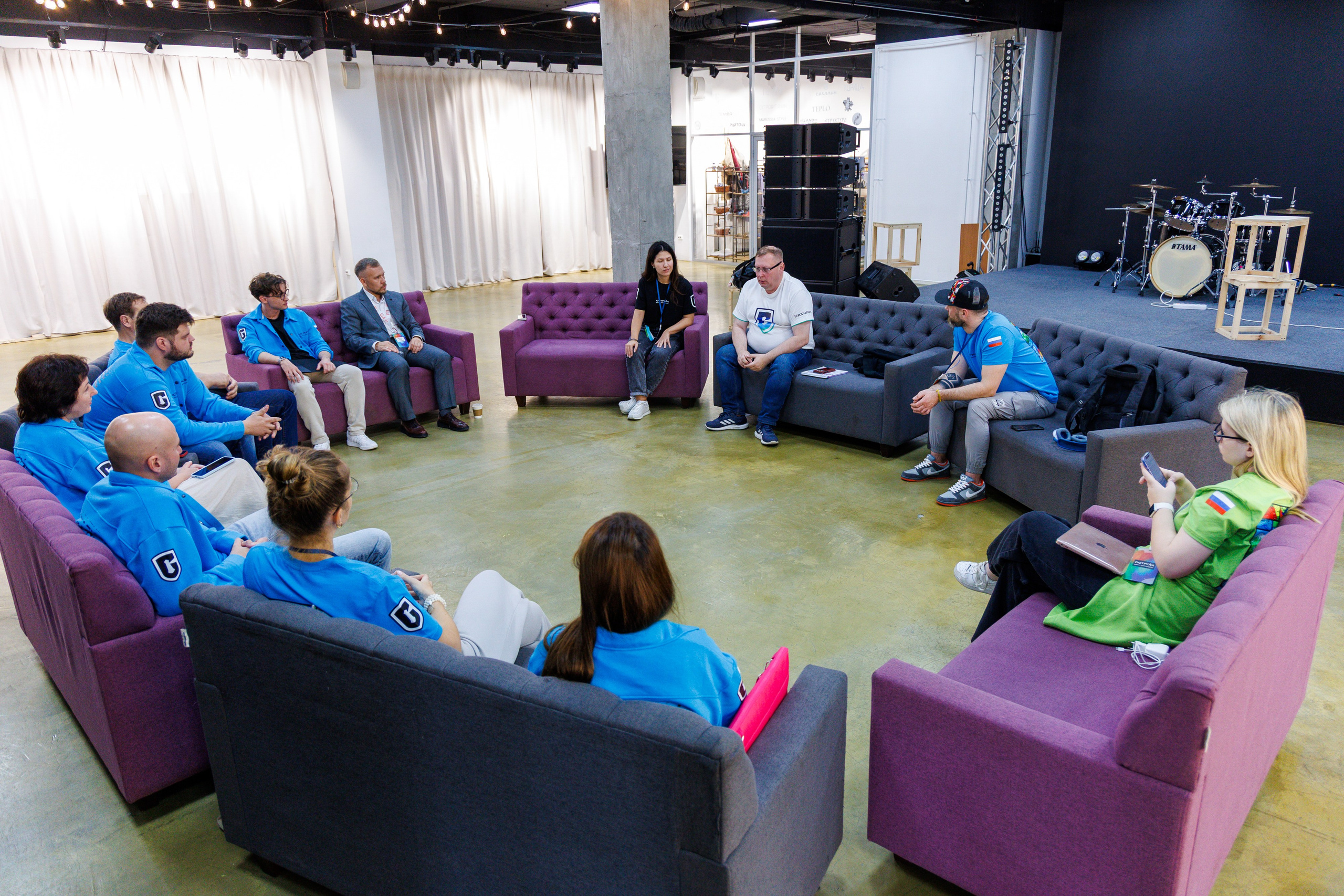 ОстроVа-2025. Свадебный, семейный и репортажный фотограф в Южно-Сахалинске Артур Петросян