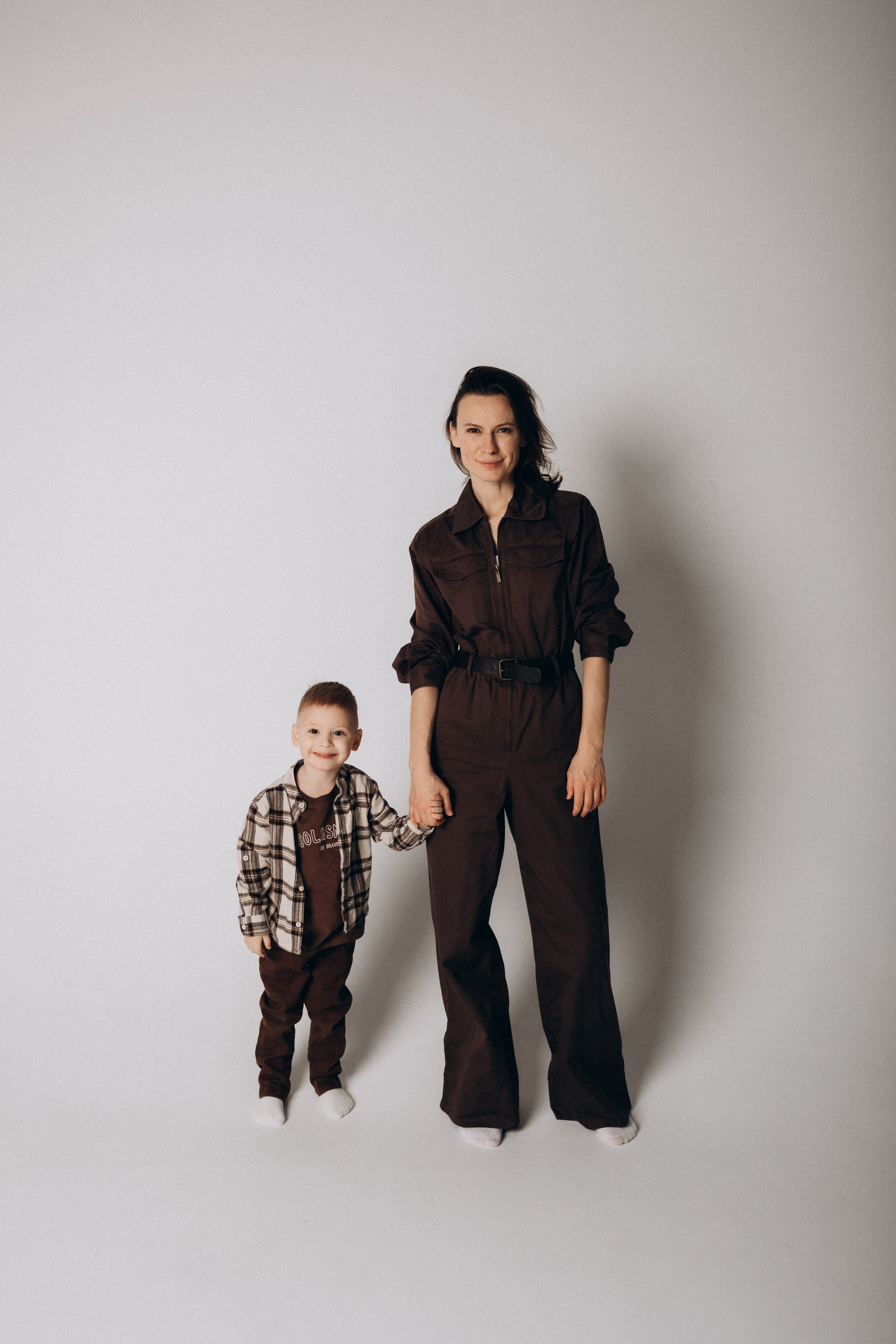 Фотосессия, а студии мамы и сына. Фотограф Артем Бросов в Санкт-Петербурге и Дубае