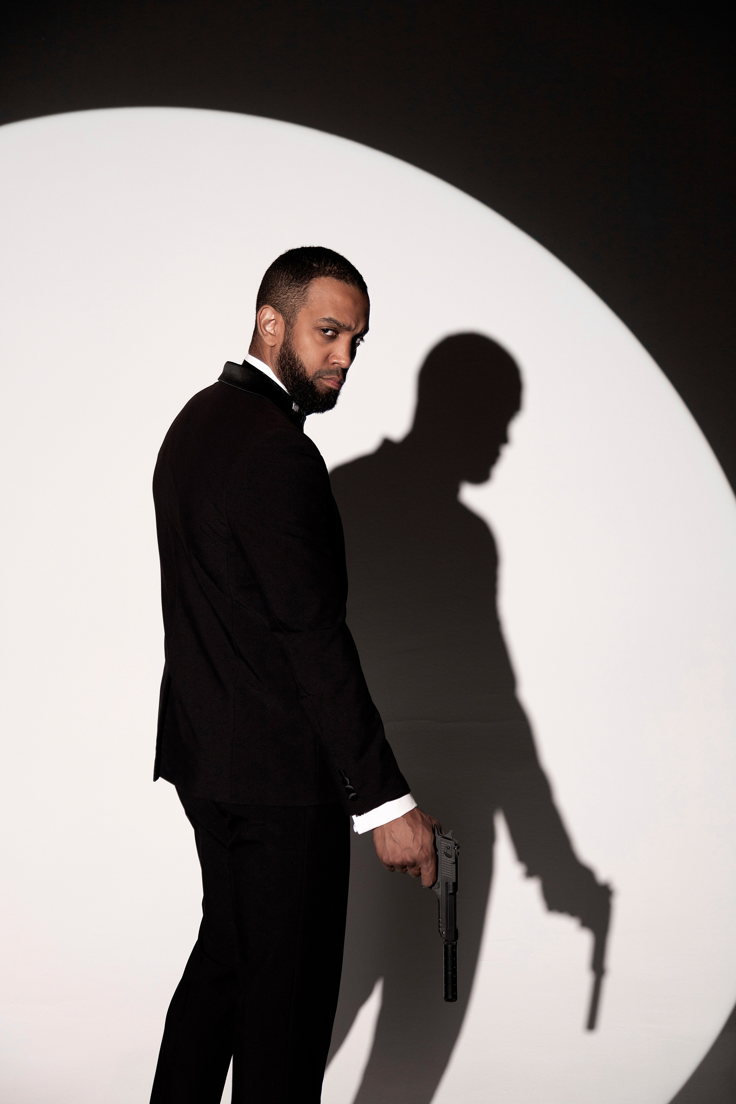 Джеймс Бонд. Настасья Перова Фотограф