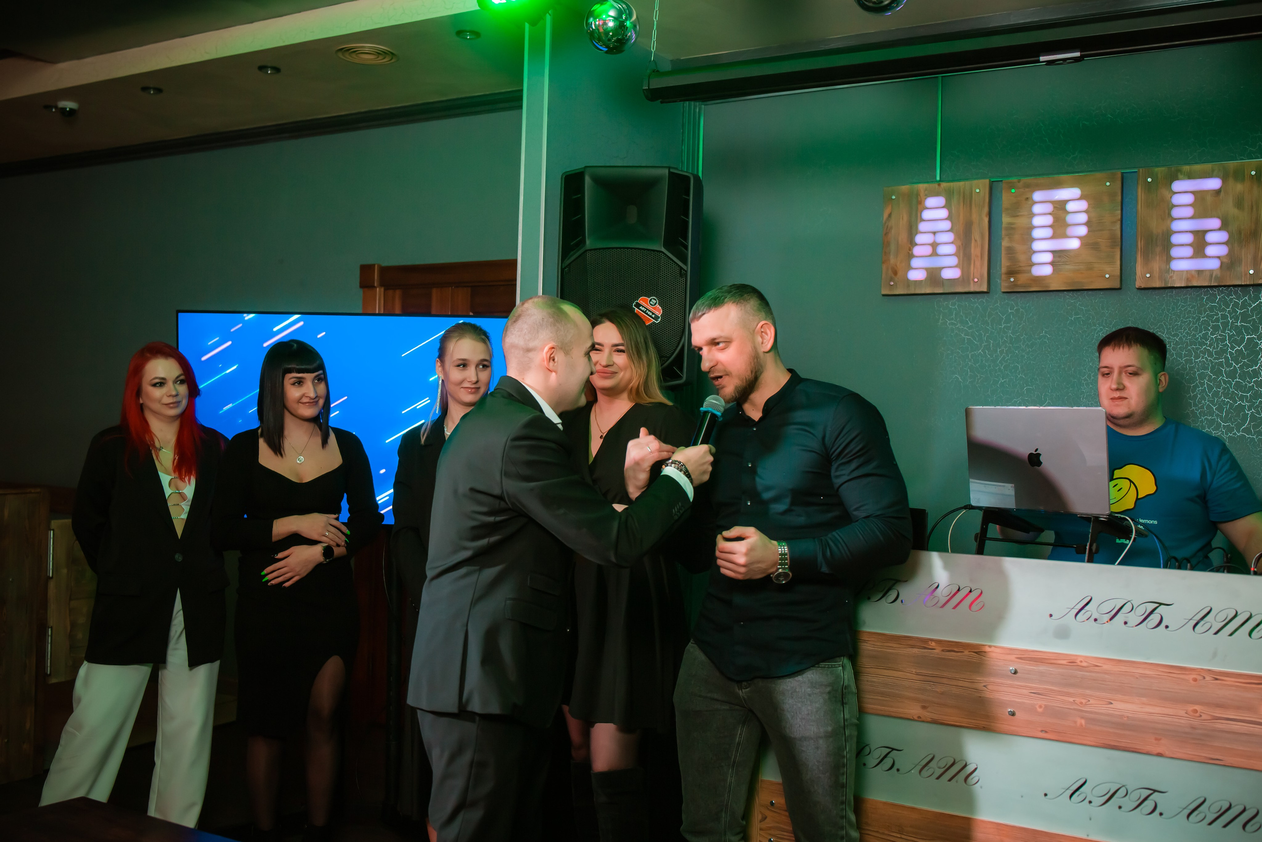 День Рождение Рябинина Ивана. Репортажный фотограф Василий Сазонов в Нижневартовске