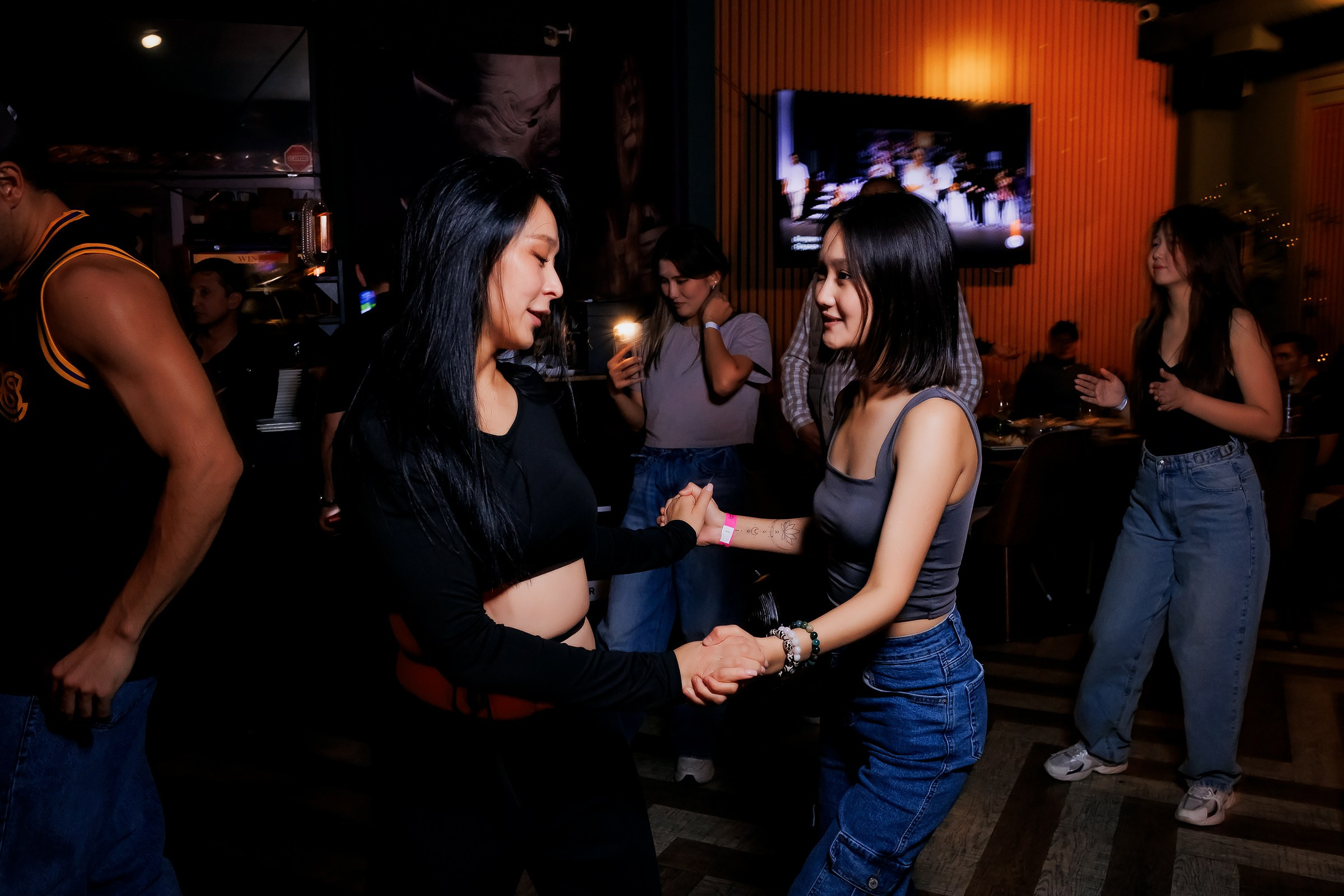 Bachata party by One Flick-BayMax. Репортажный фотограф в Алматы Каюпов Сержан