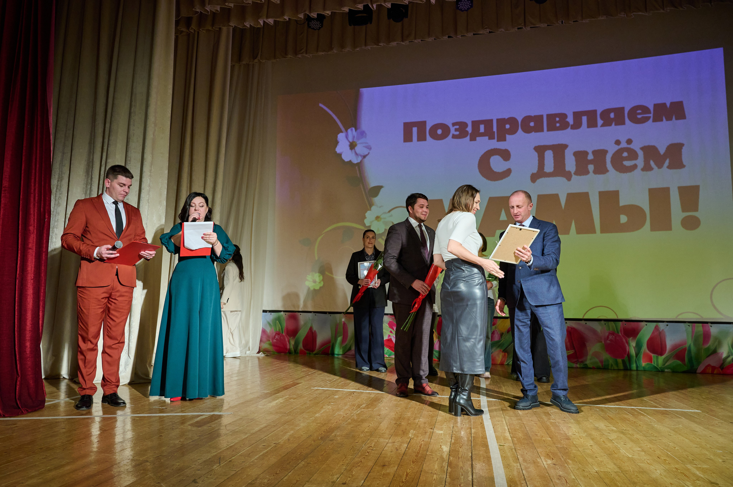 День матери ДК Кабардинка. Жизнь курорта Кабардинка в фотографиях