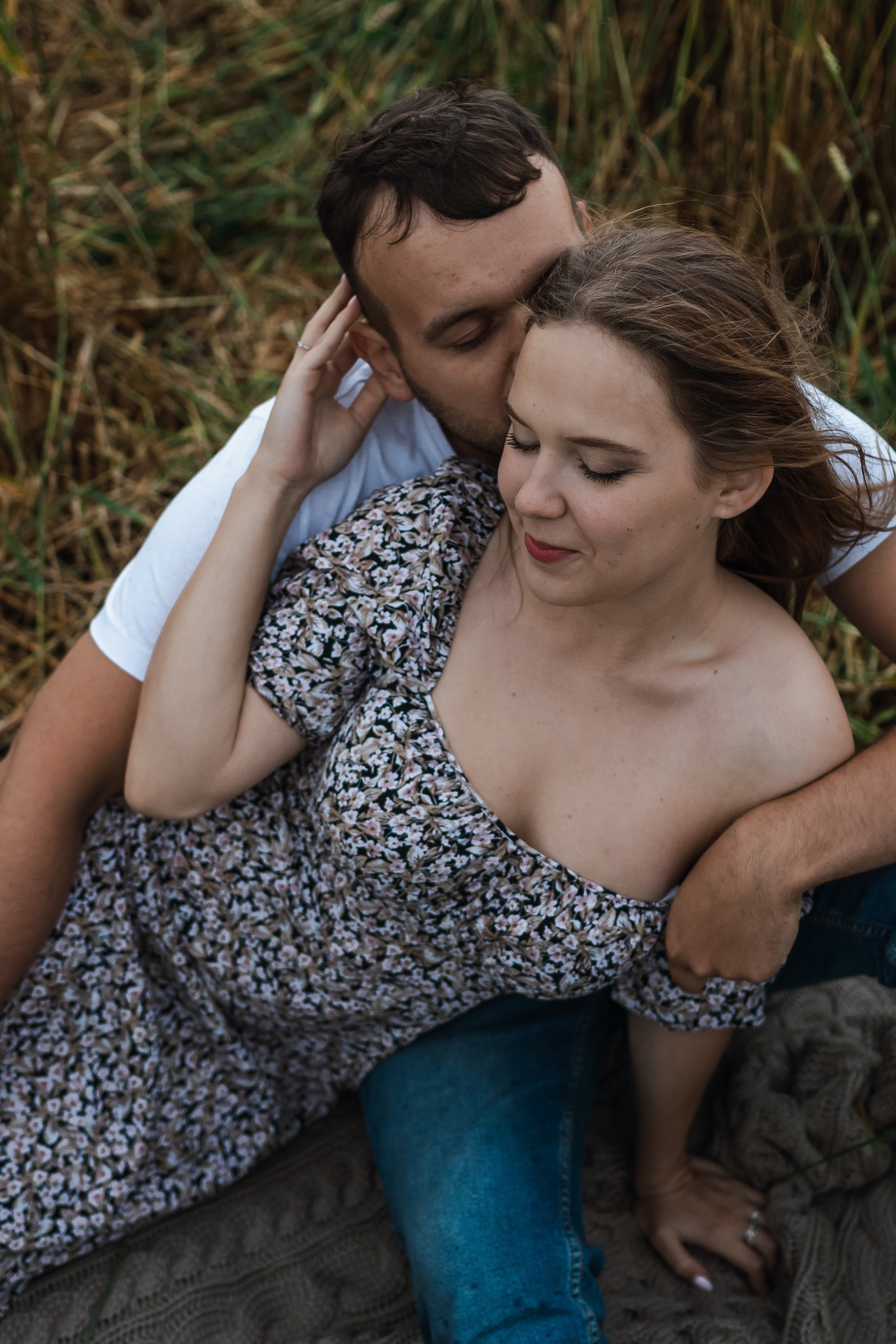 Фотосессия в полях. Диана & Герман. Фотограф в Красноярске / Дивногорске. Файзулина Анастасия