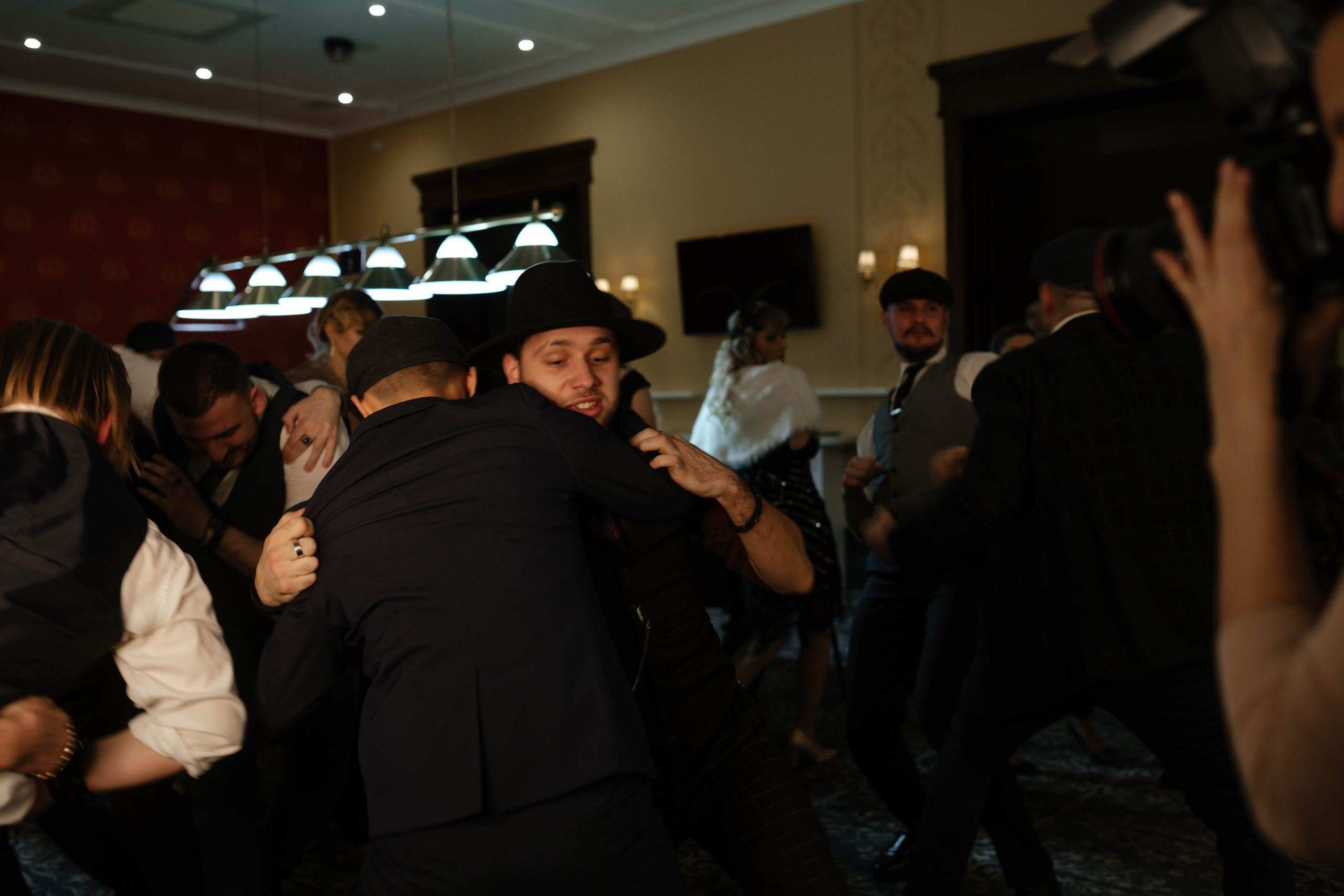 Сходка по Острым козырькам. Портретный фотограф в Симферополе Екатерина Аляпина