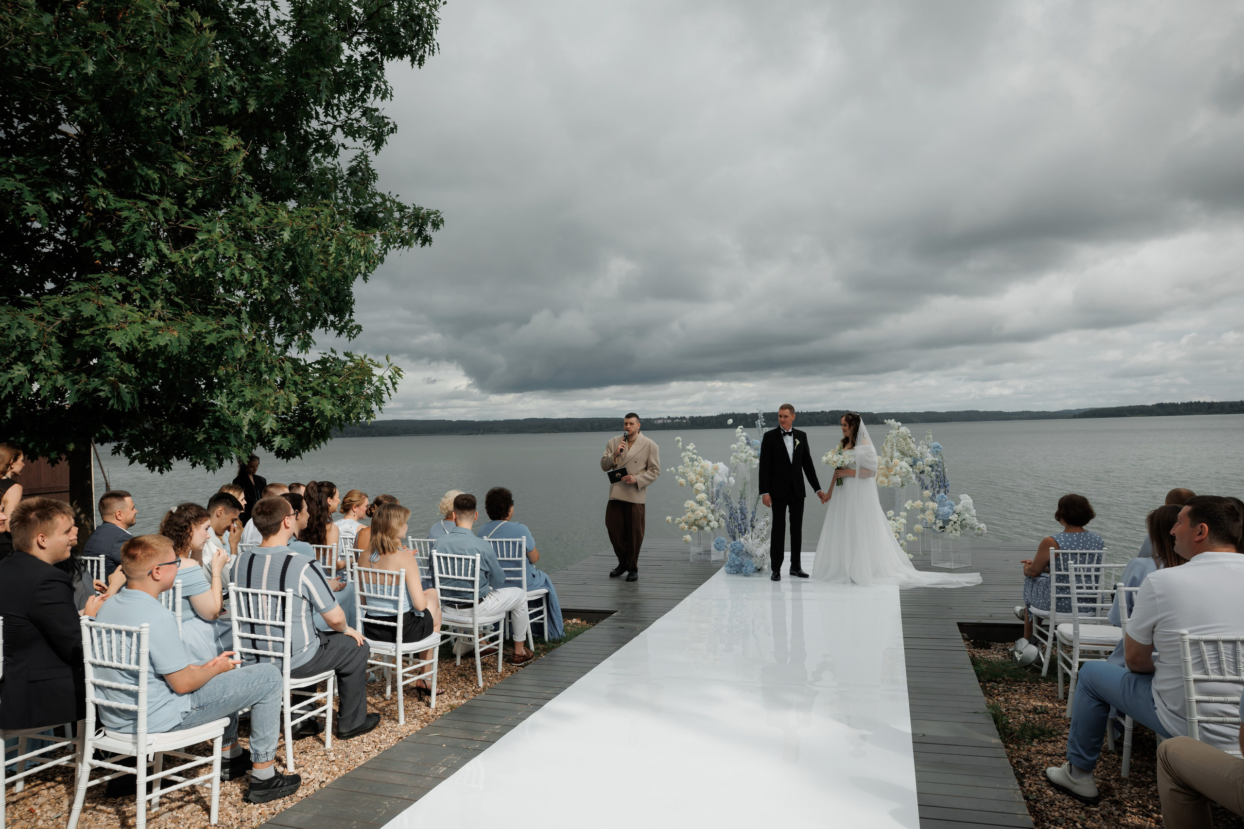 Свадебная фотосессия в отеле Сенешаль. Свадебный и репортажный фотограф (Москва, Королев и другие)