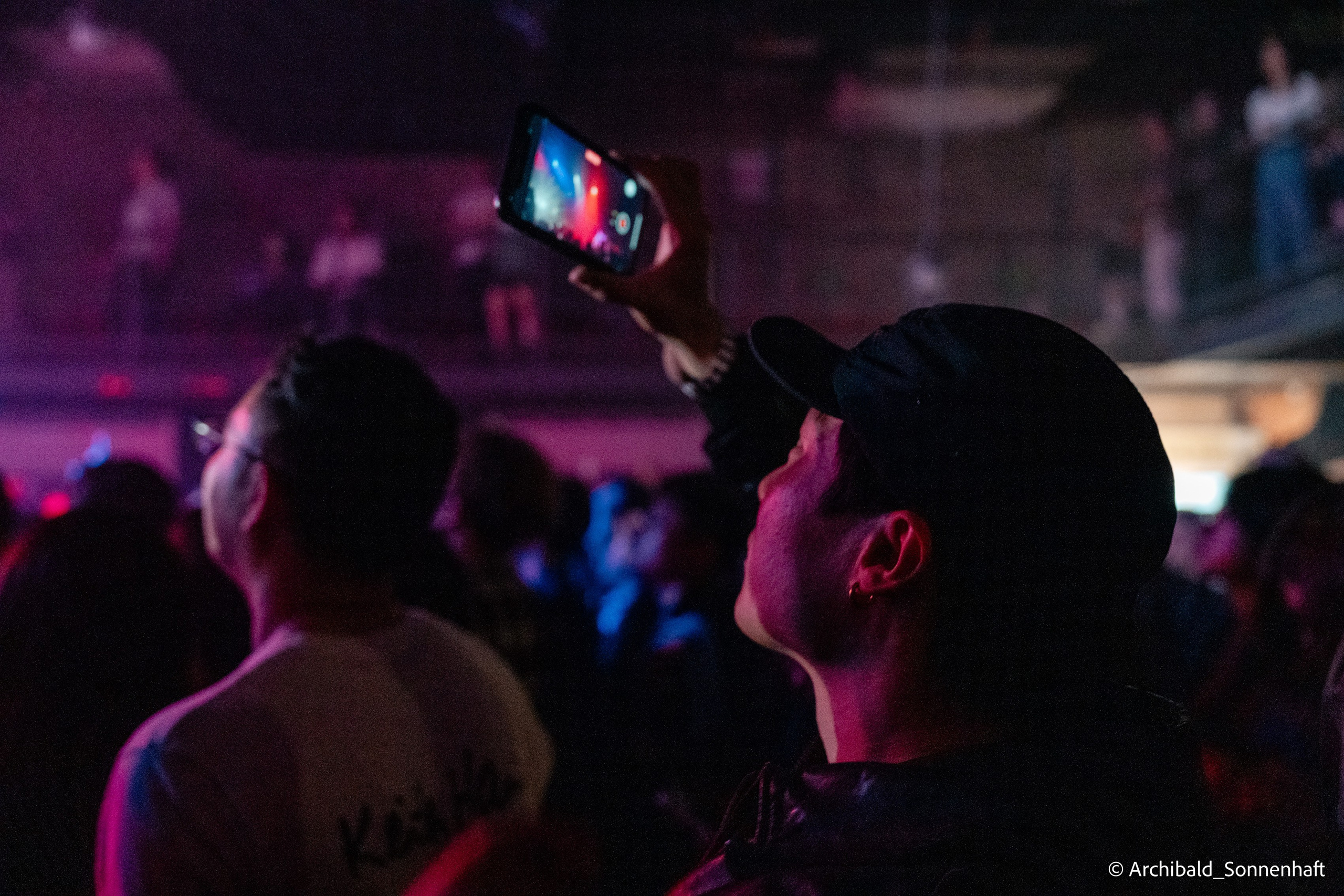 Short Paris in Beijing. Photographer in Guangzhou, China. Archibald Sonnenhaft