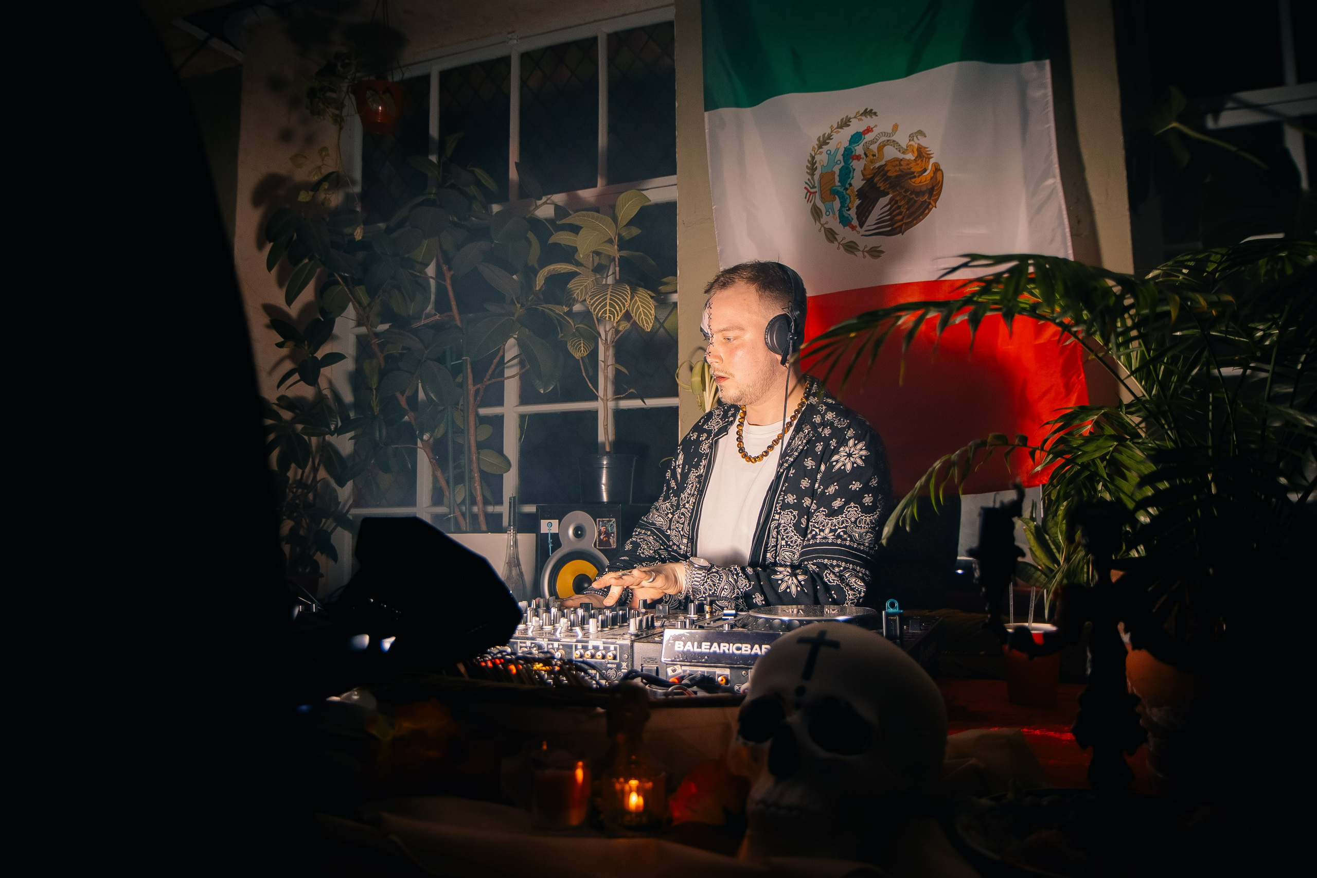 Тусовки. Фотограф Егор Огородов