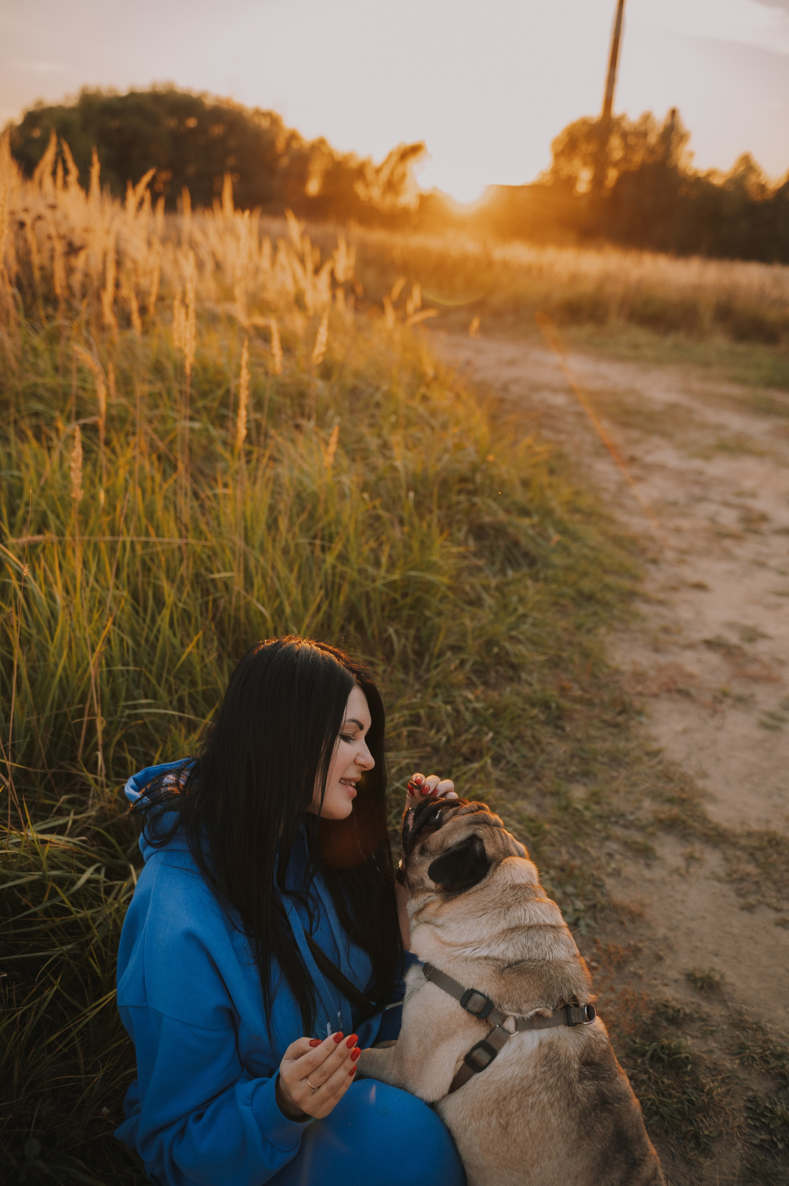 Таня и мопс Патрик (Мытищи, 2024). Анна Пушина, фотограф, Москва, Королев, Пушкино