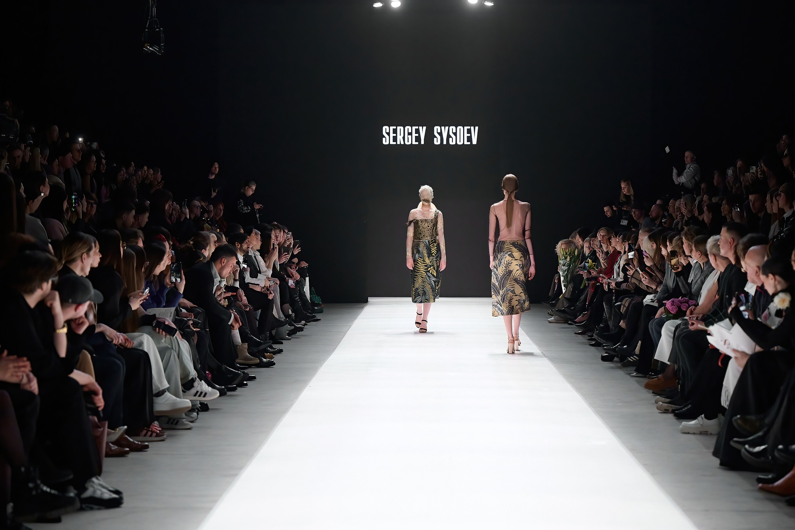 Sergey Sysoev. 2024. Дима Бабушкин. Фотограф. Подиум. Репортаж. Творчество. Дорого