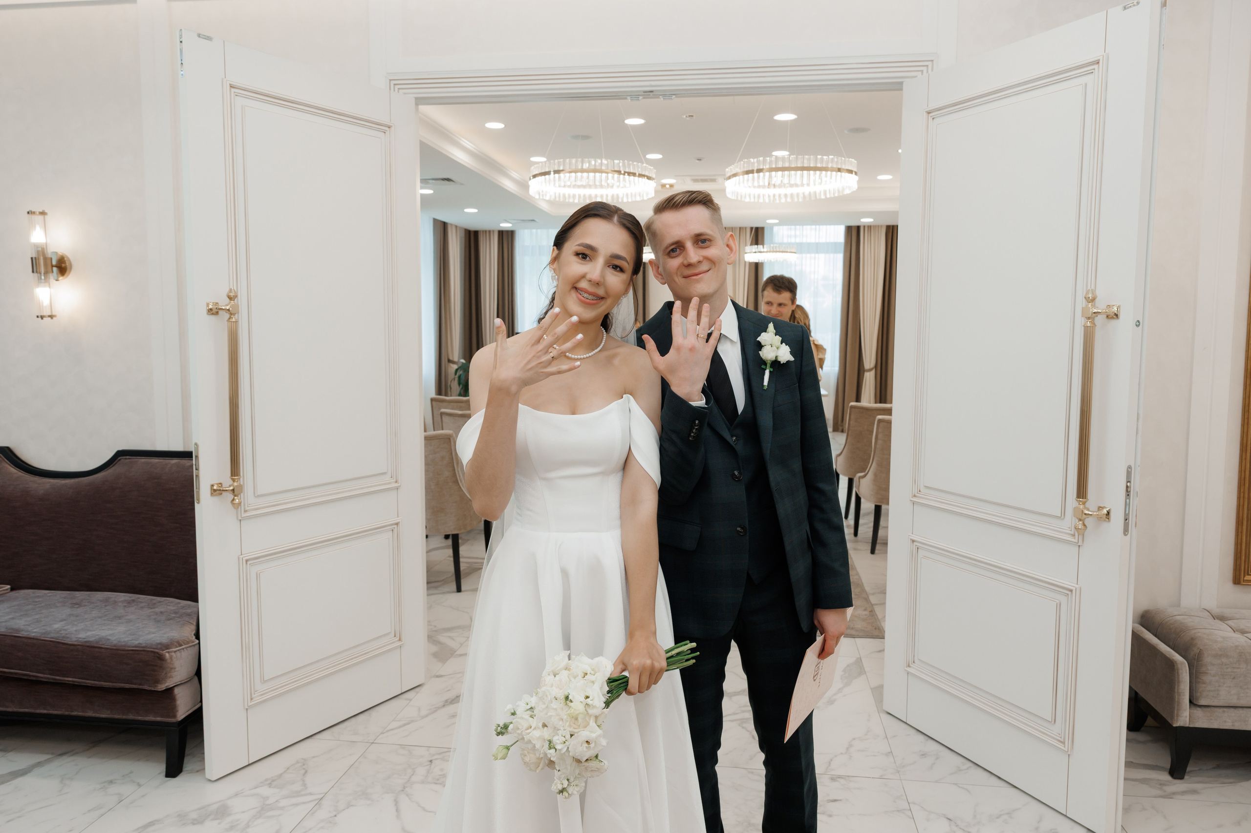 Регистрация в отеле Fish Point, ЗАГС Бутово, прогулка в Остафьево. Свадебный и репортажный фотограф (Москва, Королев и другие)