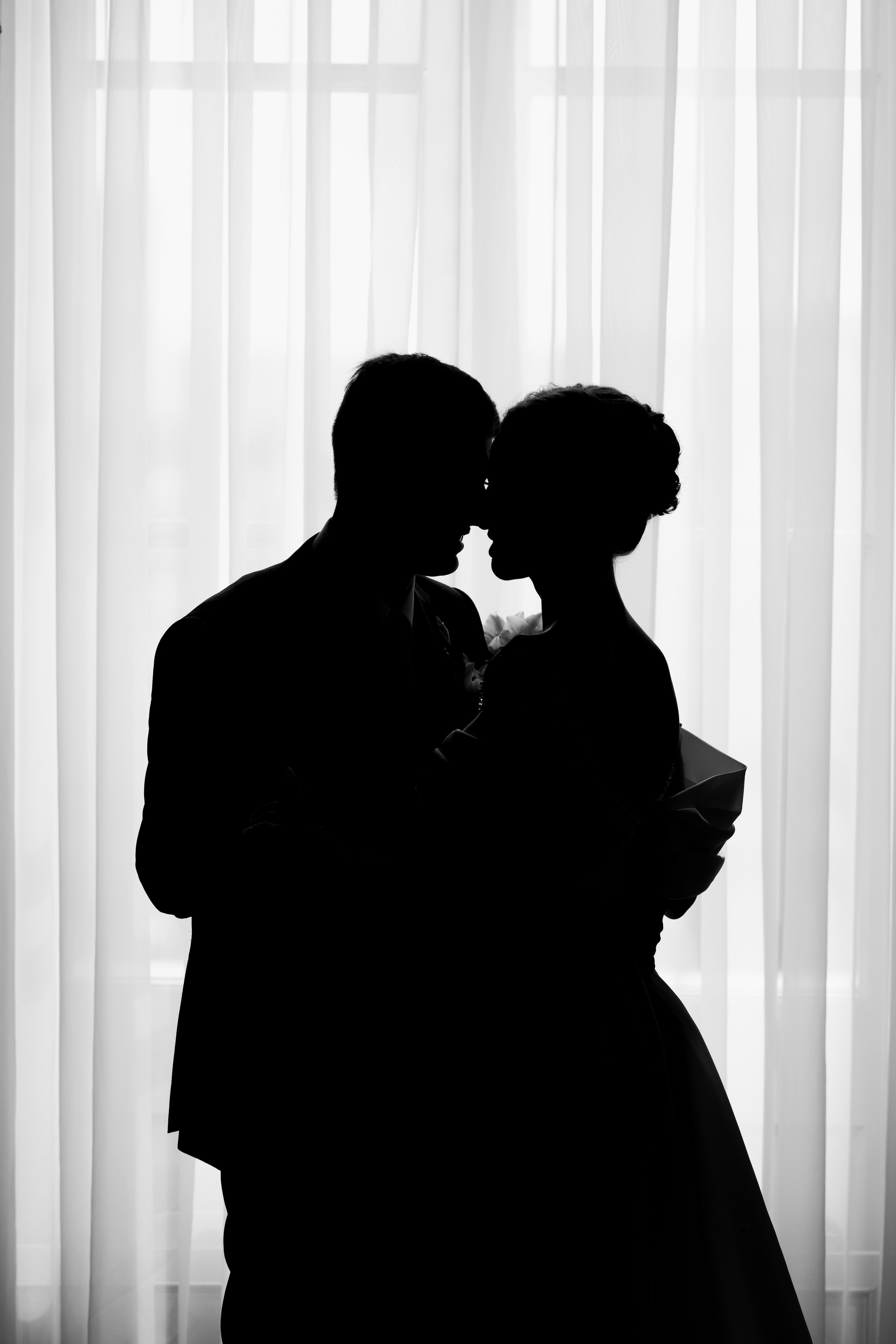 Michail & Maya. Я занимаюсь событийной, свадебной, товарной, студийной… фотографией