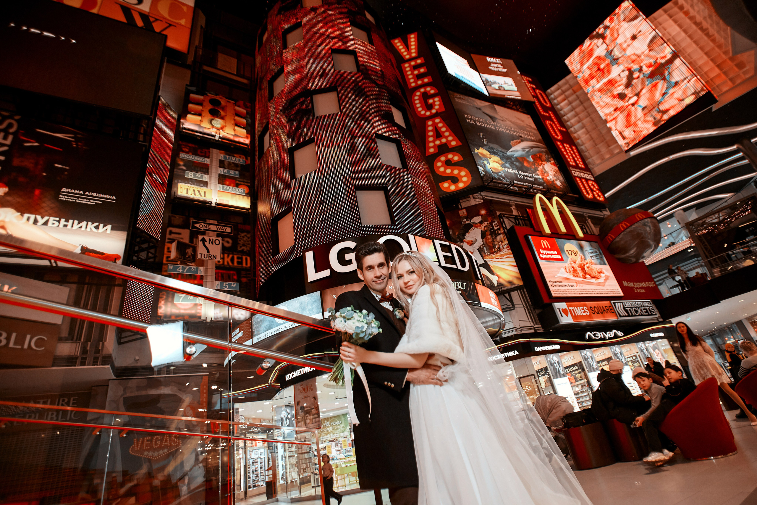 Свадебная фотосессия Гуля и Эльдар. Фотограф ваших самых ярких событий в Москве и СПБ. Збронская Юлия