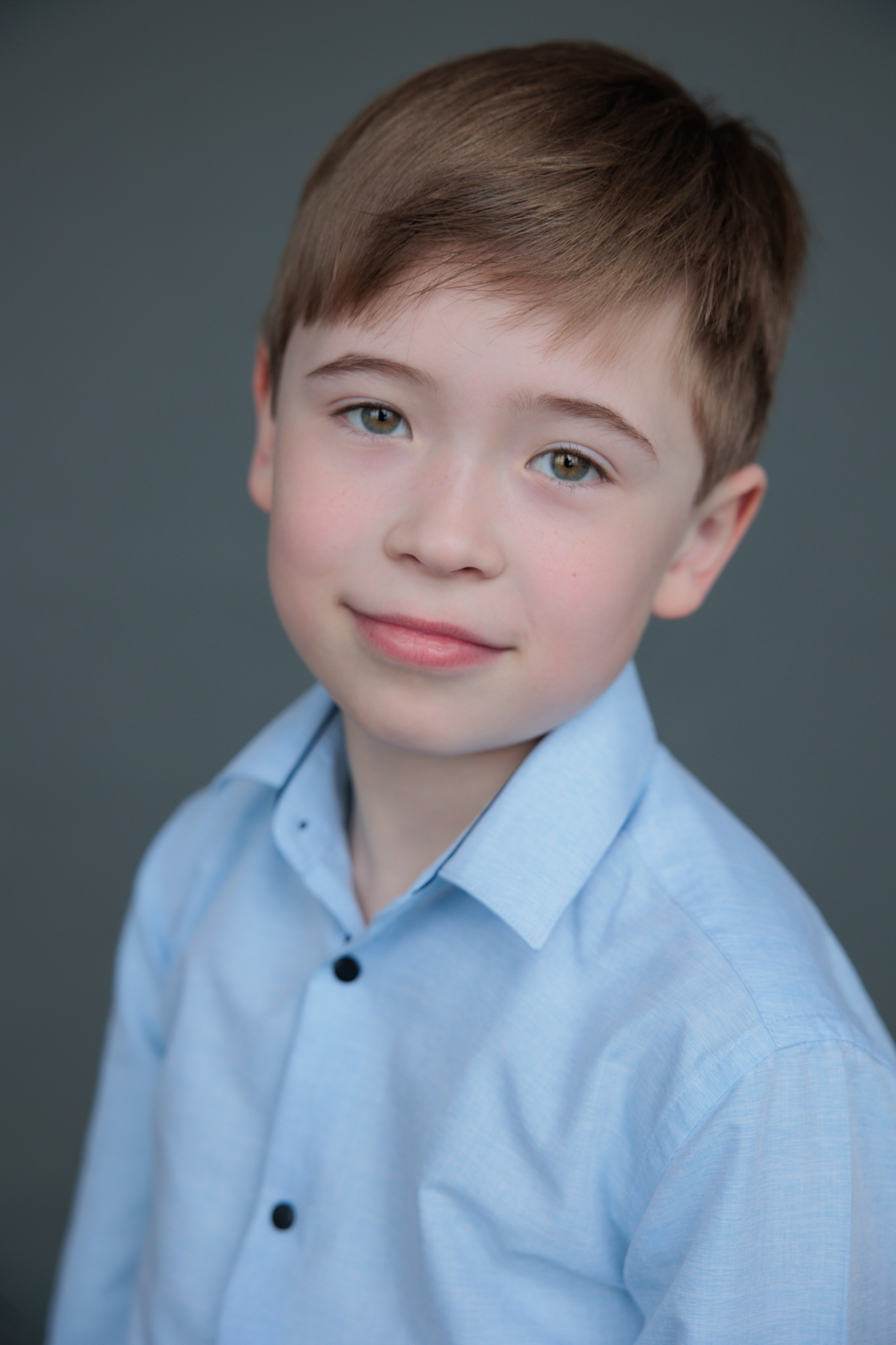 КИРИЛЛ. Я фотограф из Москвы к Вашим услугам