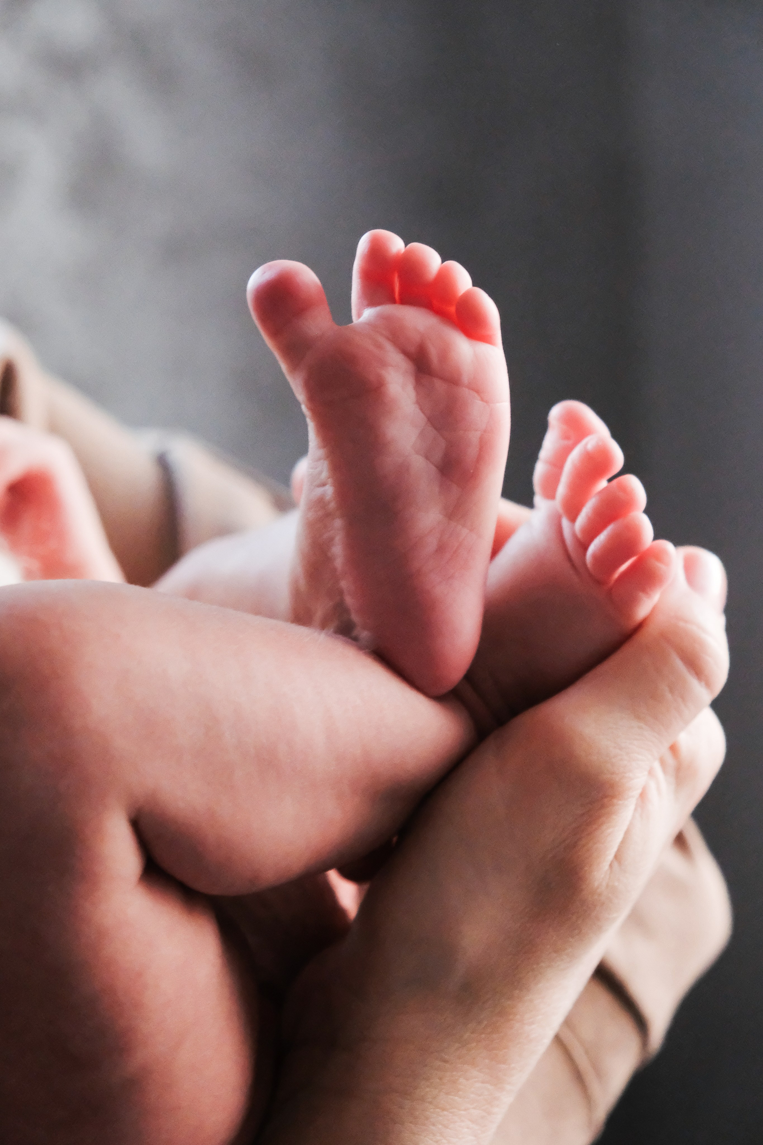 Маша с дочерьми. Фотограф Наташа Лисица