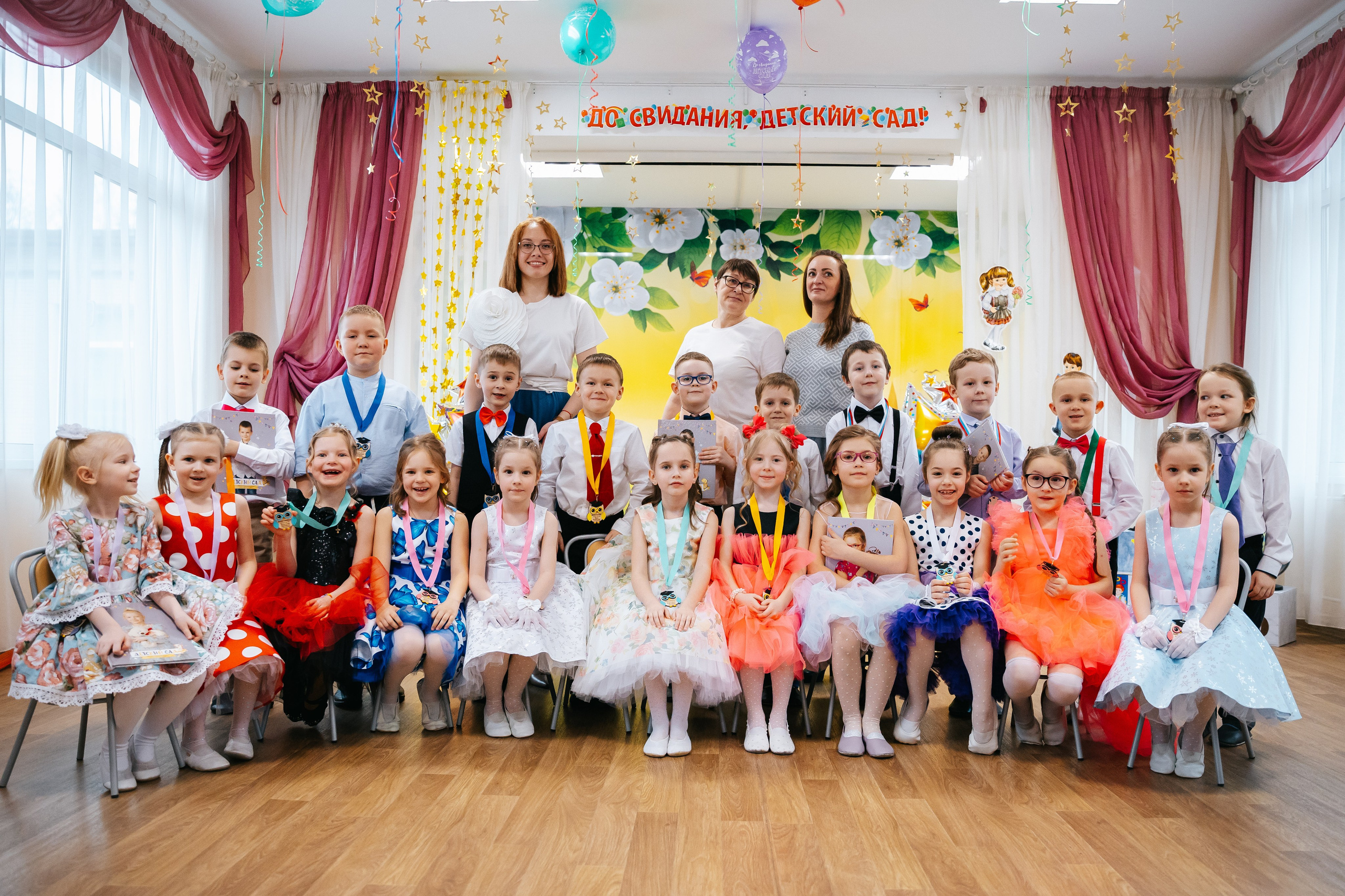 Выпускной в детском садике. Семейный lifestyle фотограф в Санкт-Петербурге Людмила Пахомова